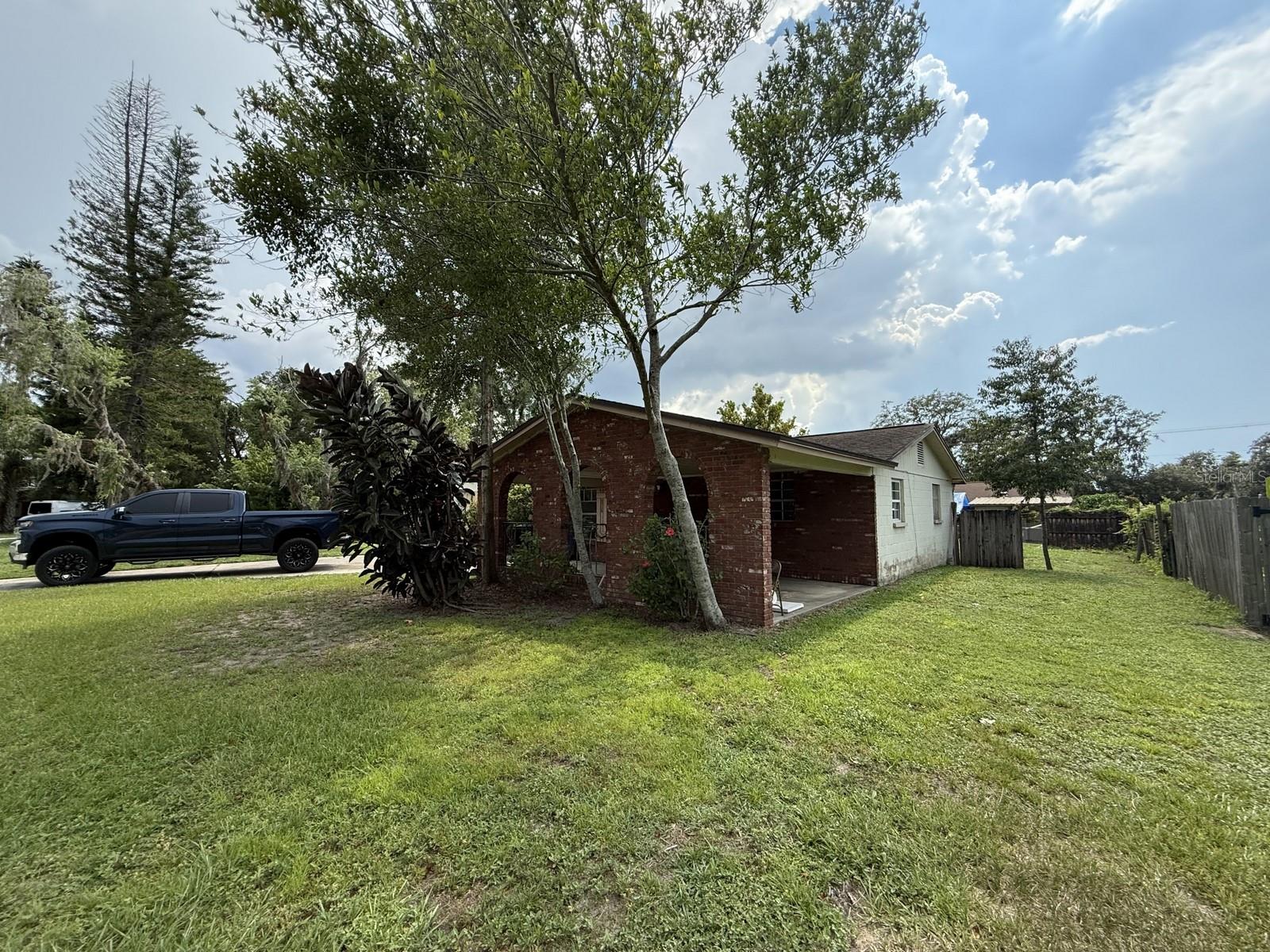 Image 4 of 73 For 804 Walnut Drive
