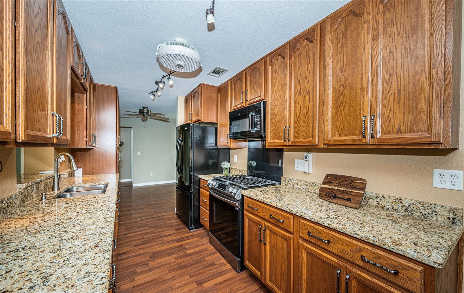 Image 14 of 55 For 2342 Hazelwood Lane