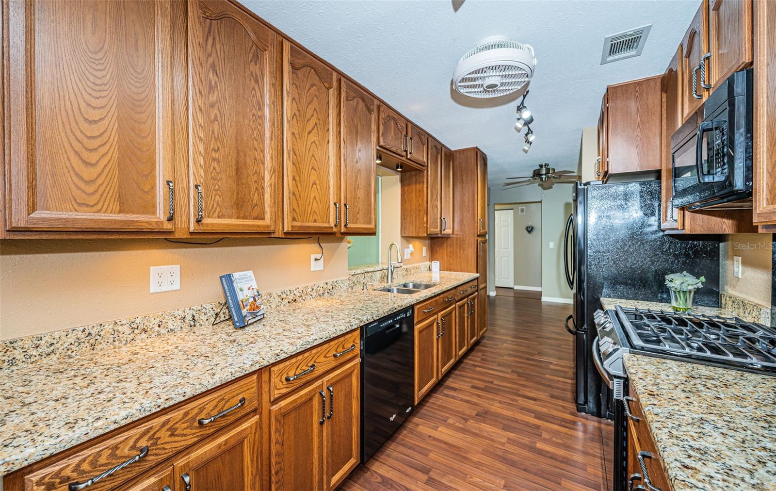 Image 15 of 55 For 2342 Hazelwood Lane