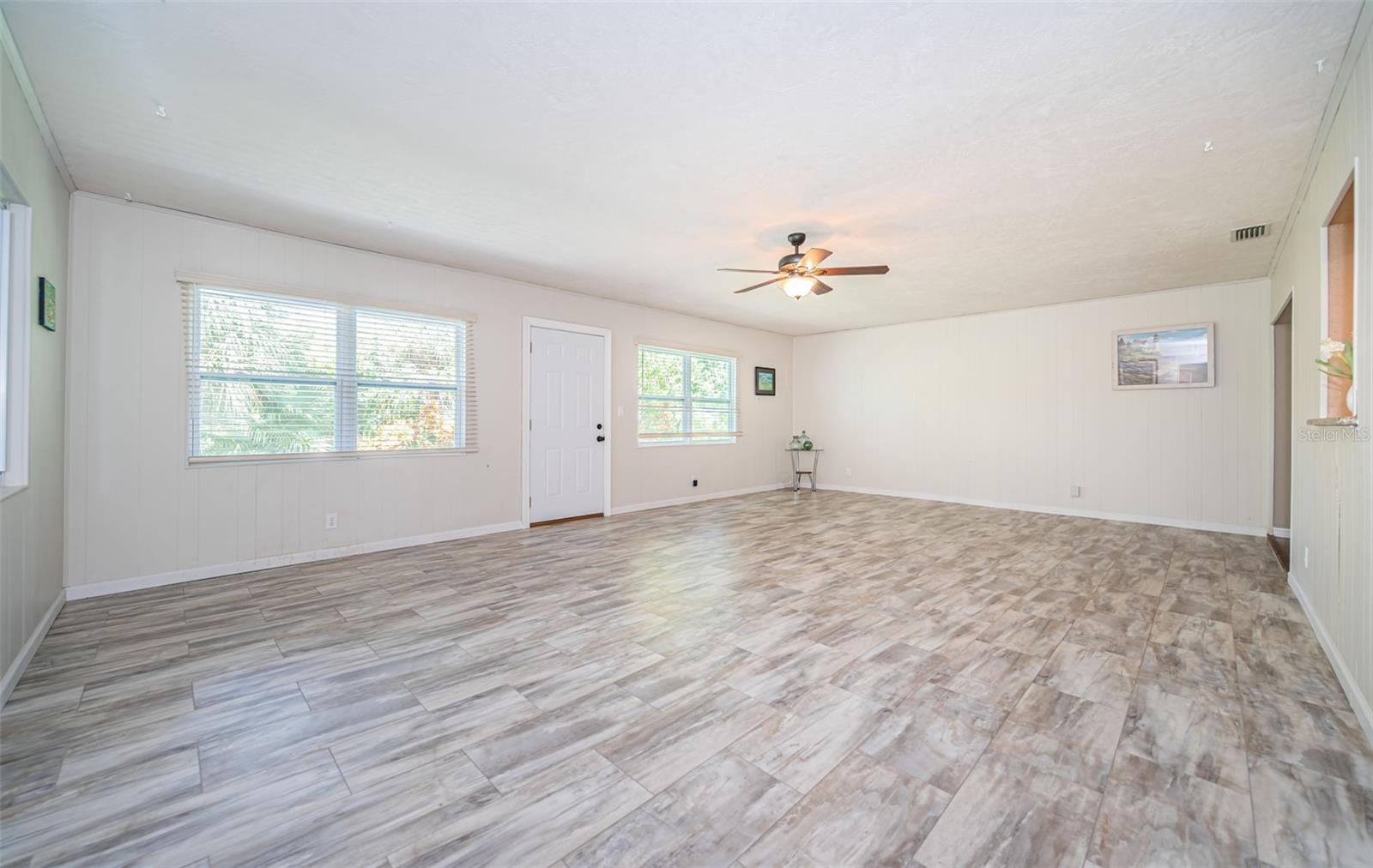 Image 3 of 55 For 2342 Hazelwood Lane