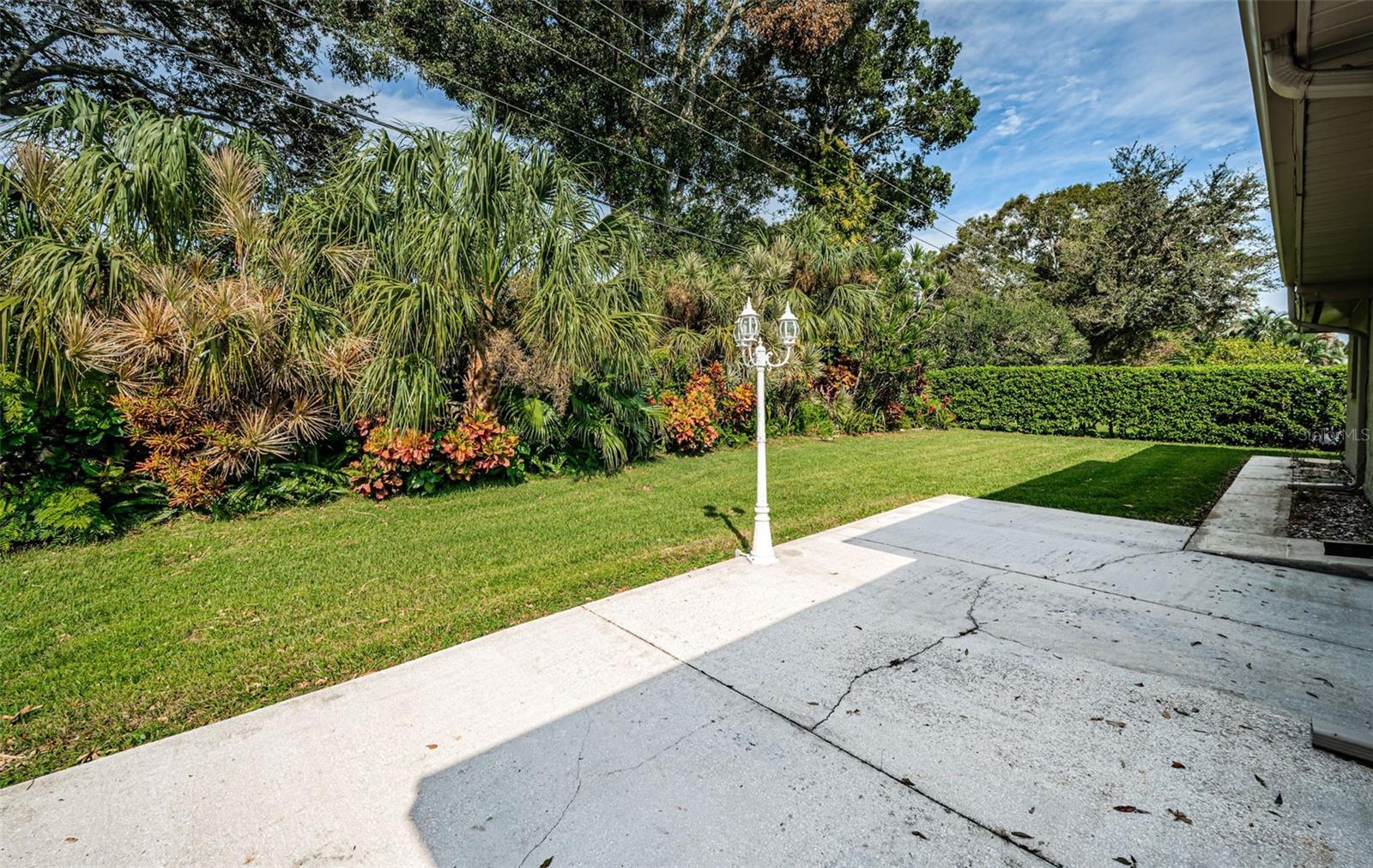 Image 42 of 55 For 2342 Hazelwood Lane