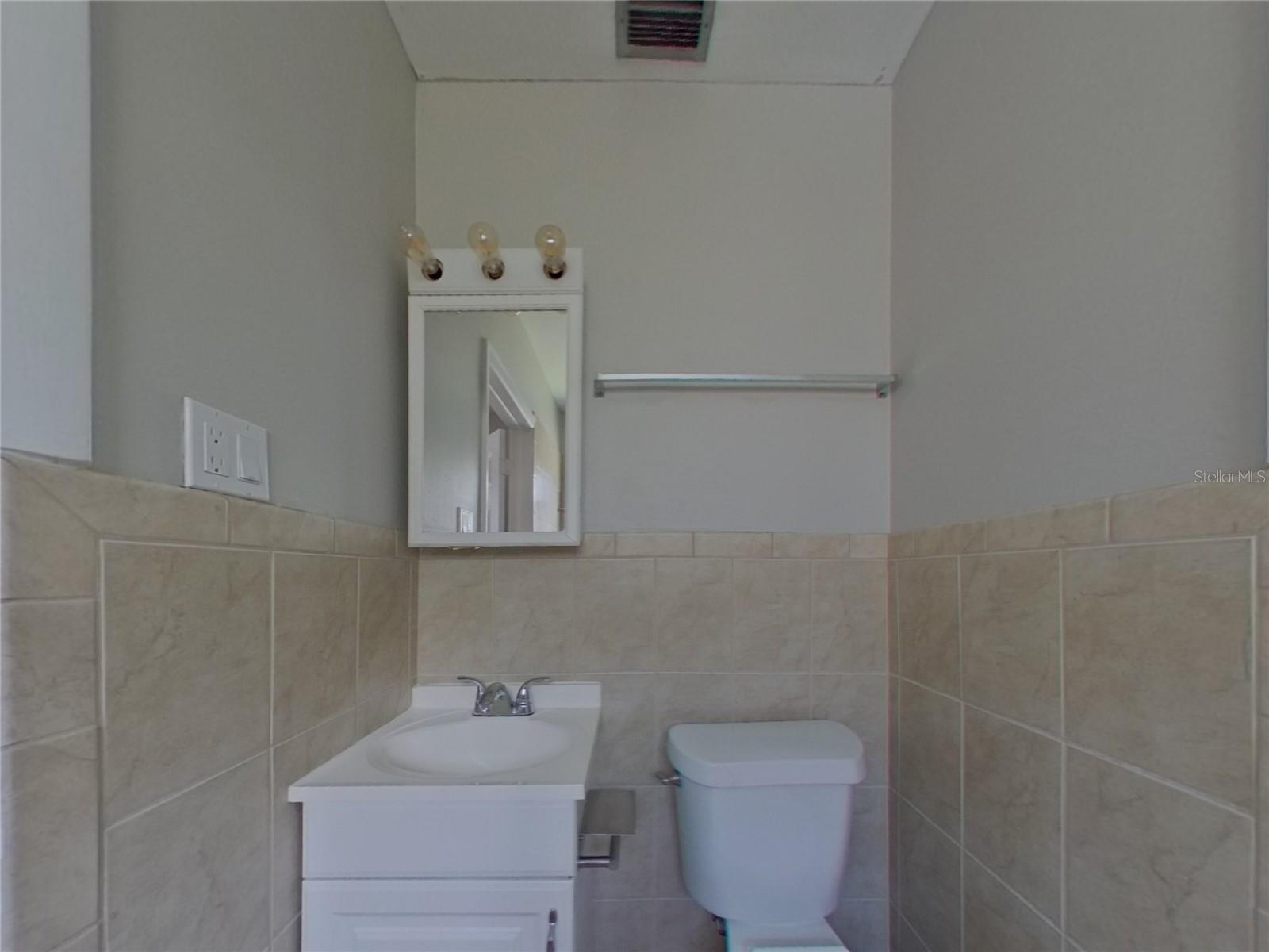 Image 11 of 15 For 609 Linda Court