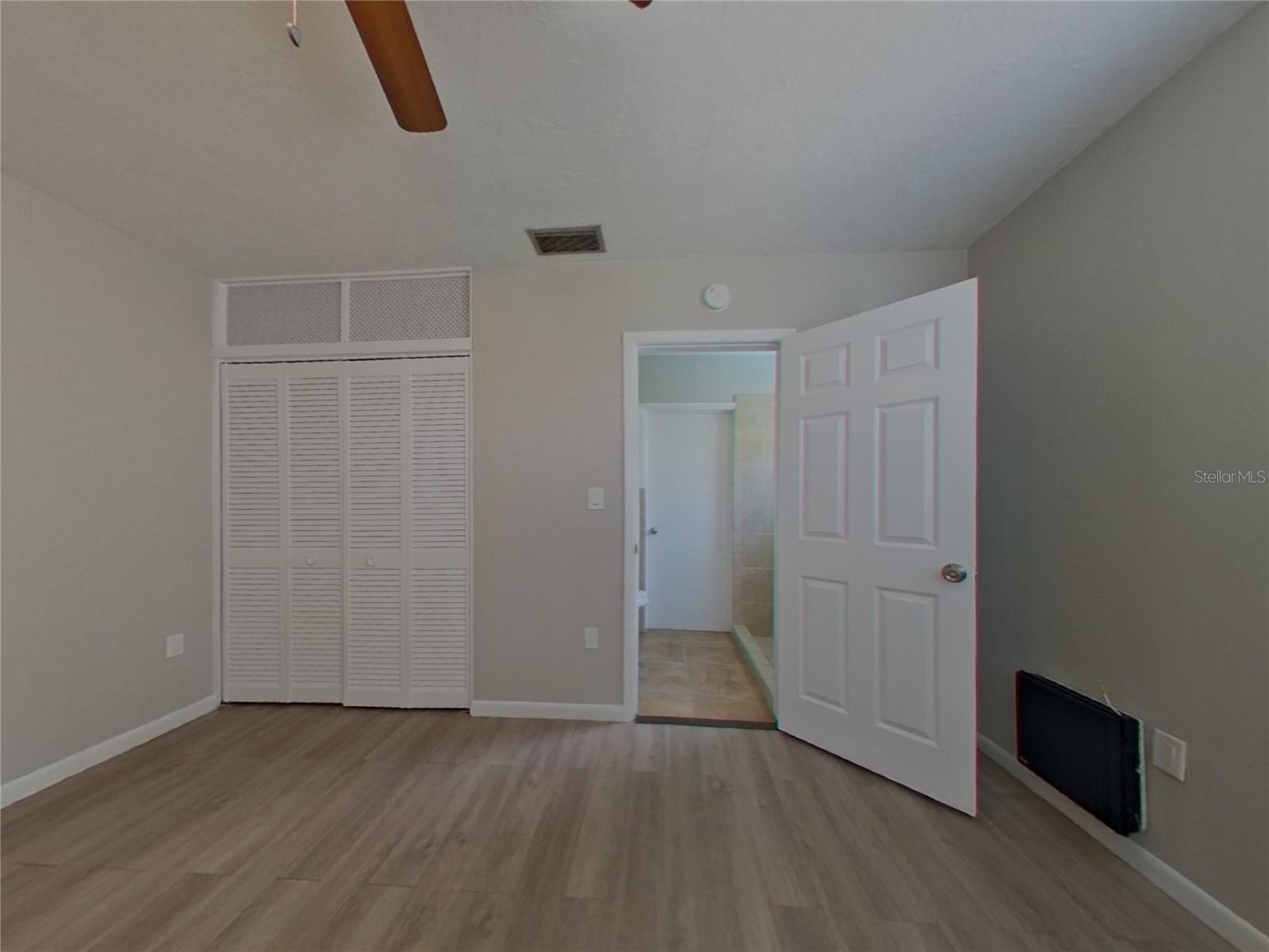 Image 14 of 15 For 609 Linda Court