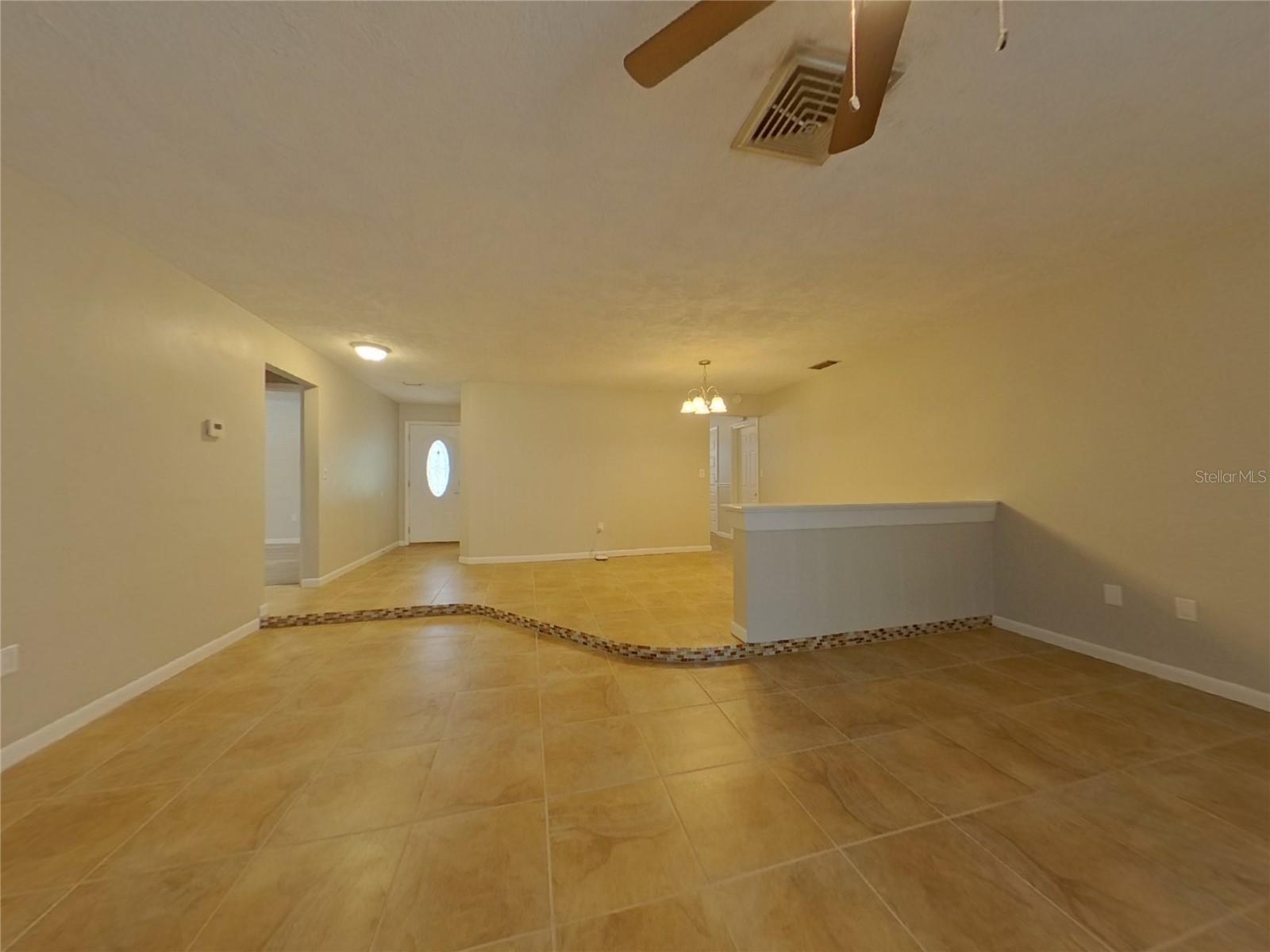 Image 2 of 15 For 609 Linda Court