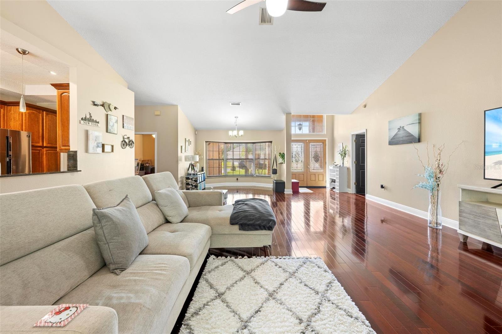 Image 16 of 63 For 14207 Cornewall Lane
