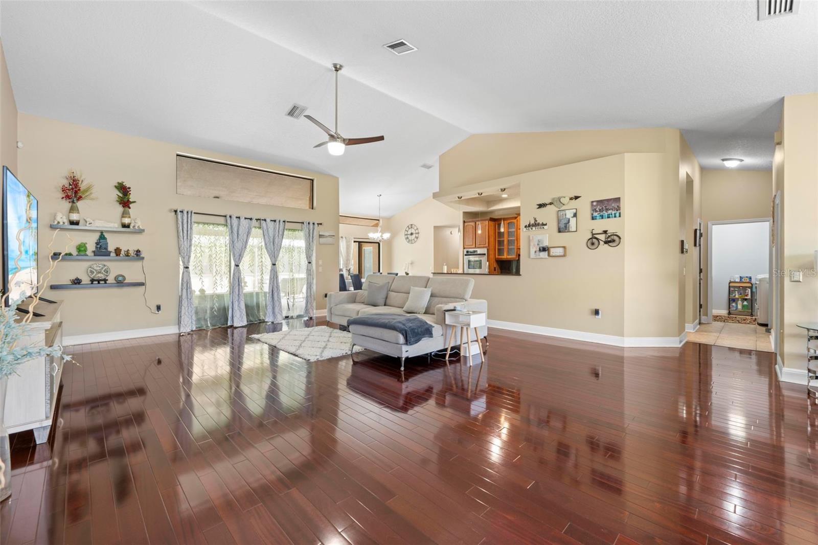 Image 8 of 63 For 14207 Cornewall Lane