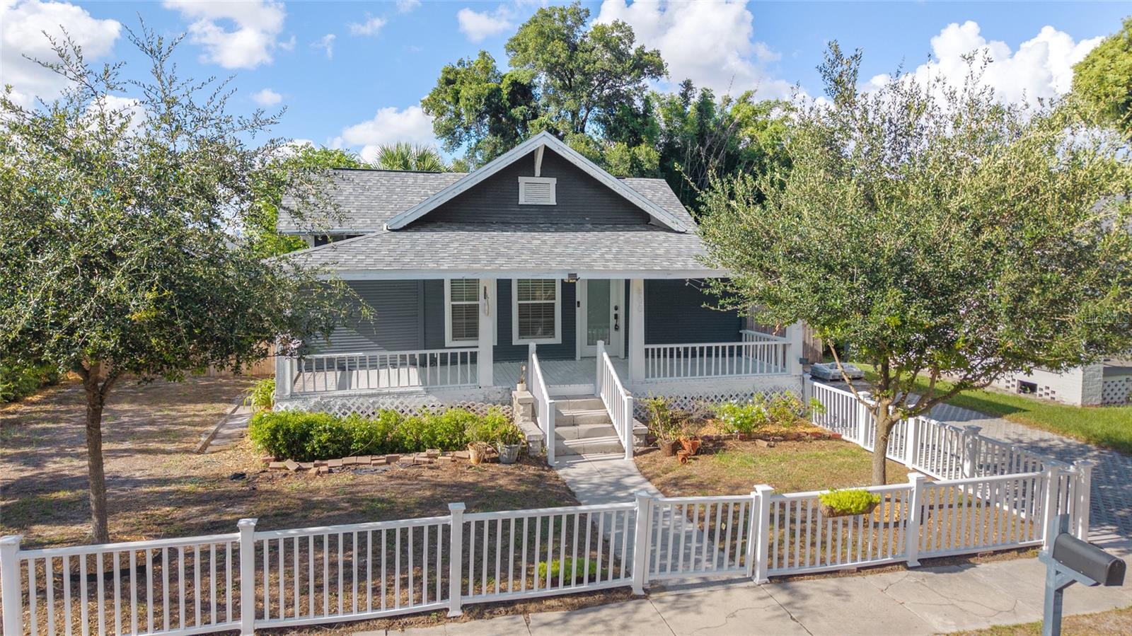 Listing photo id 28 for 800 Genesee Street