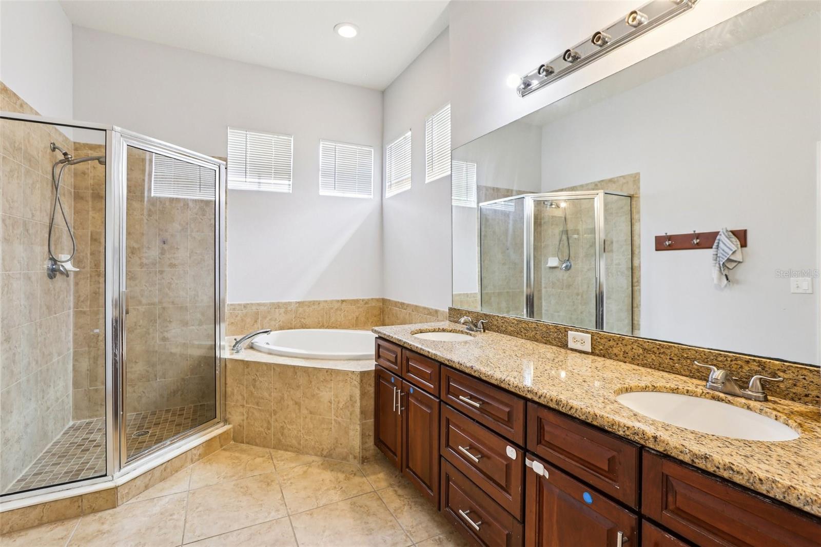 Image 21 of 29 For 7435 Arlington Grove Circle