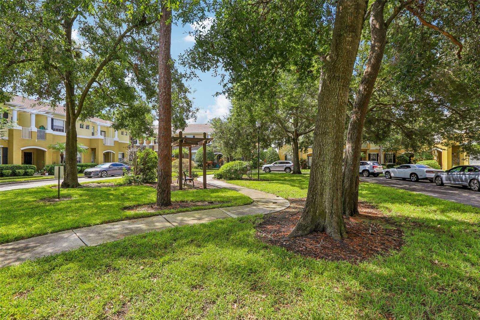 Image 27 of 29 For 7435 Arlington Grove Circle