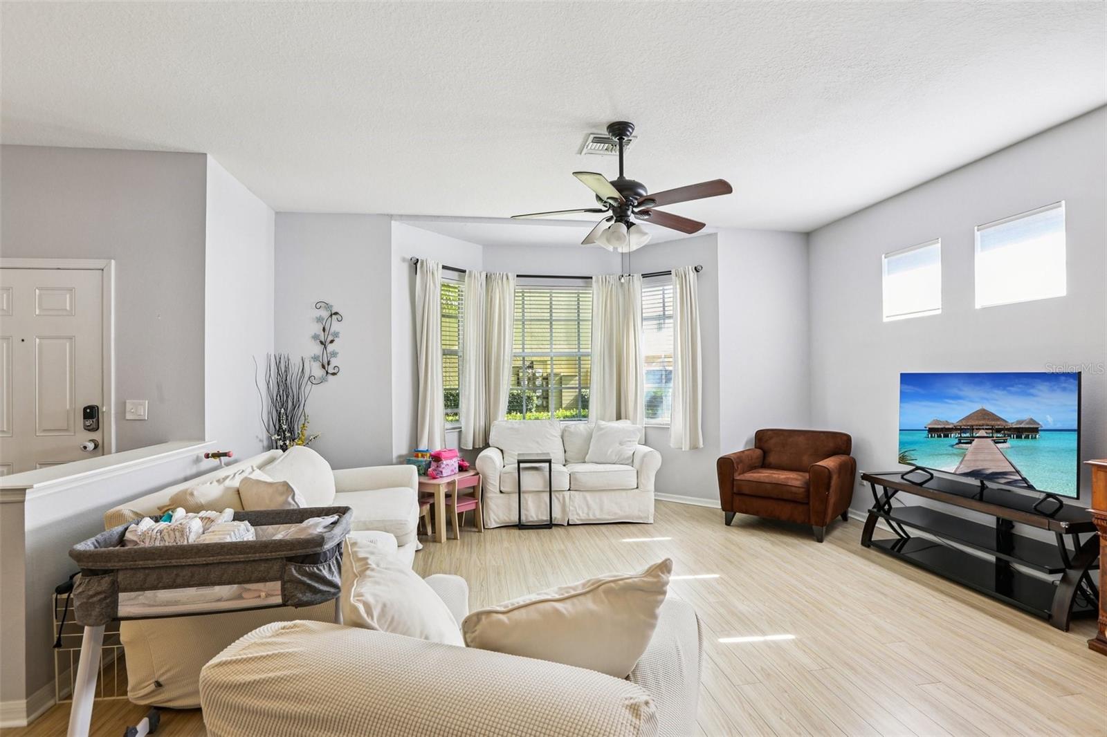 Image 3 of 29 For 7435 Arlington Grove Circle