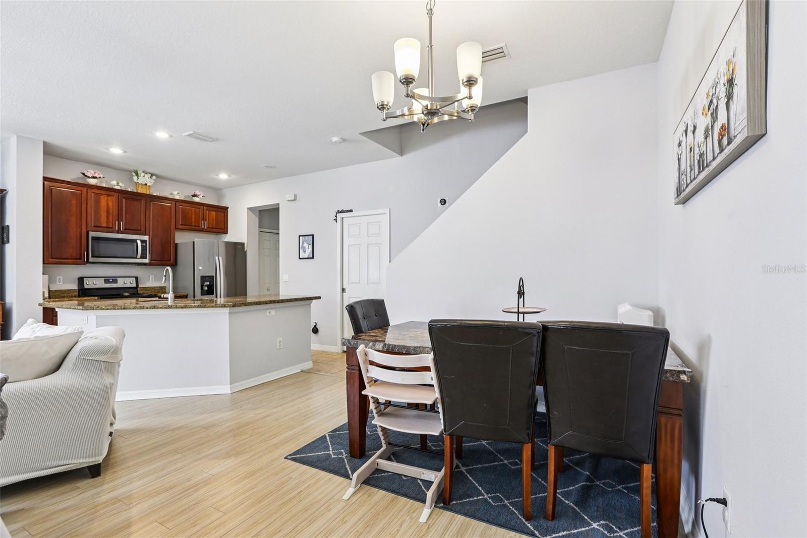 Image 5 of 29 For 7435 Arlington Grove Circle