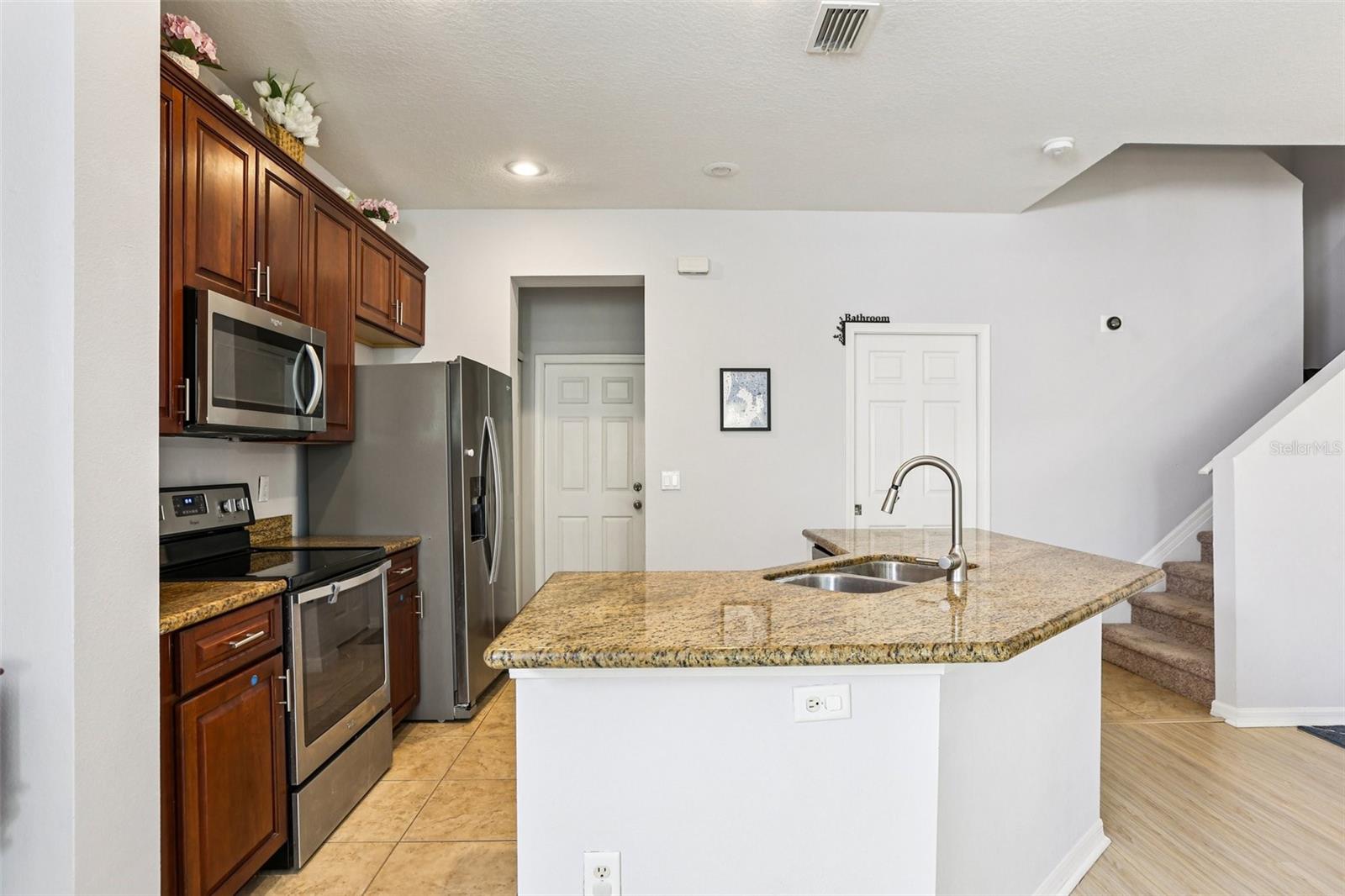Image 9 of 29 For 7435 Arlington Grove Circle