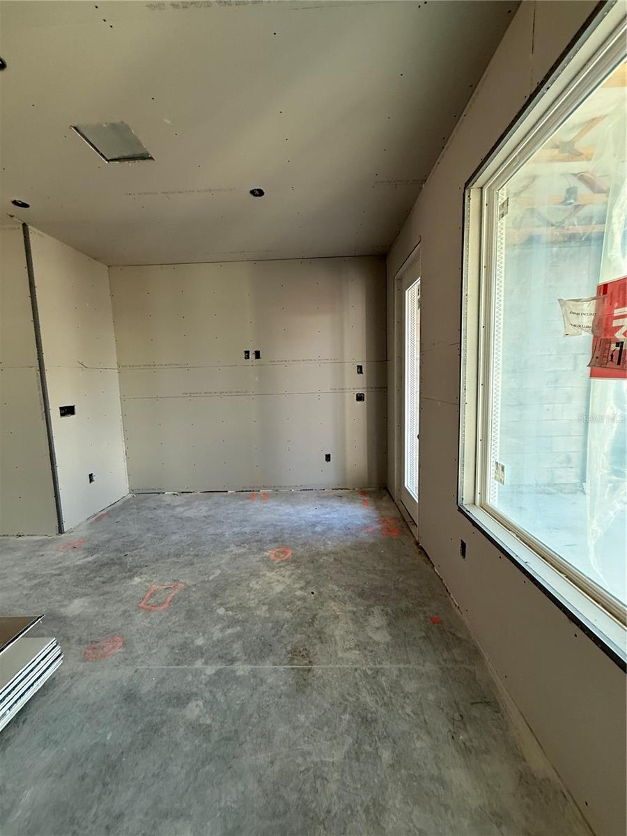 Image 12 of 14 For 112 Melville Avenue 2
