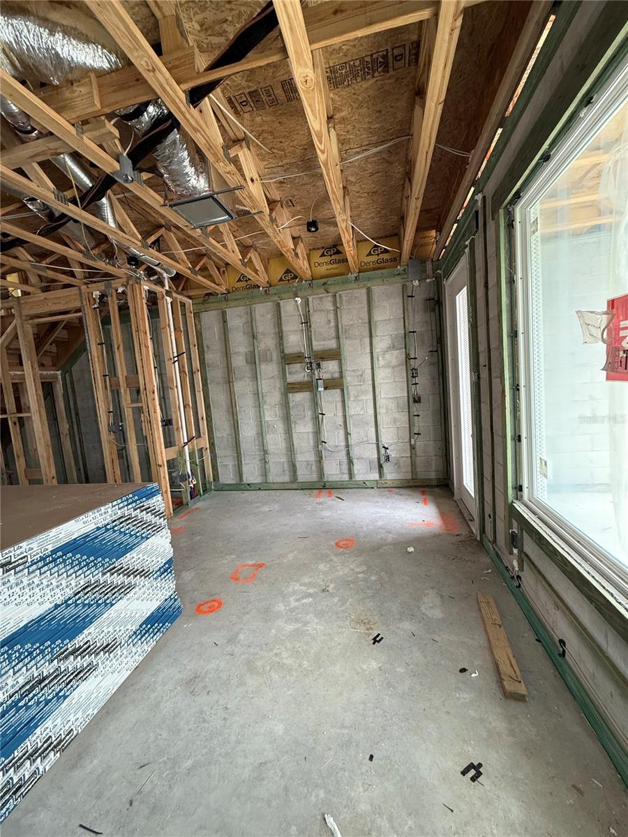 Image 7 of 9 For 112 Melville Avenue 2