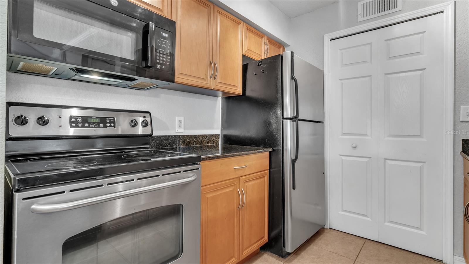 Image 11 of 32 For 3275 Haviland Court 202