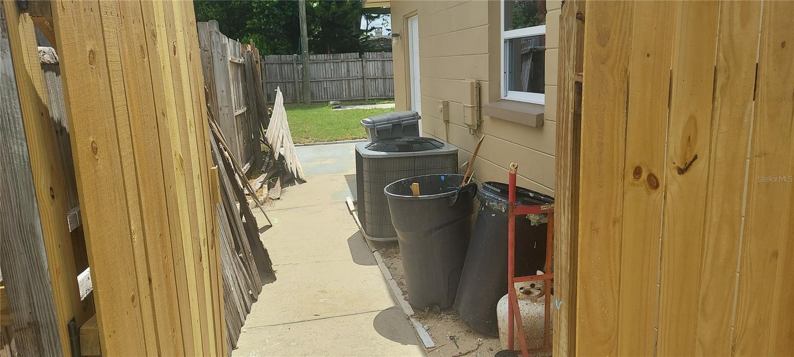 Image 4 of 38 For 2048 Hess Drive