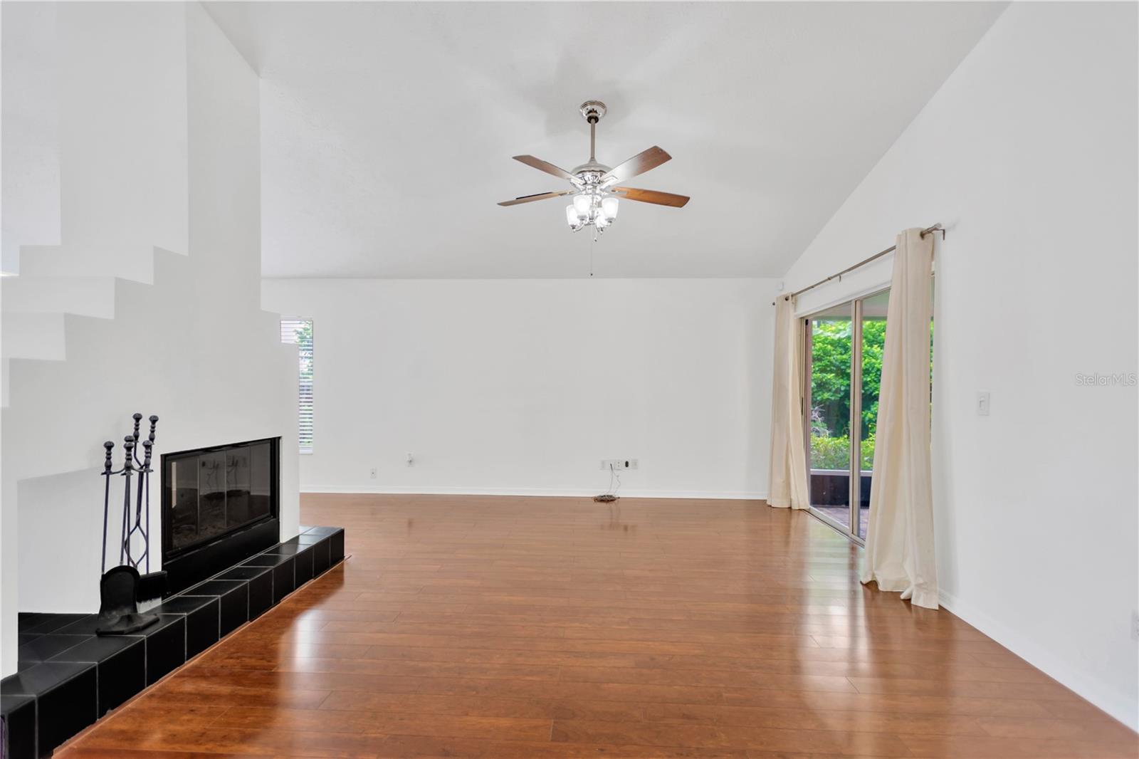 Image 11 of 31 For 2712 Ballast Point Boulevard