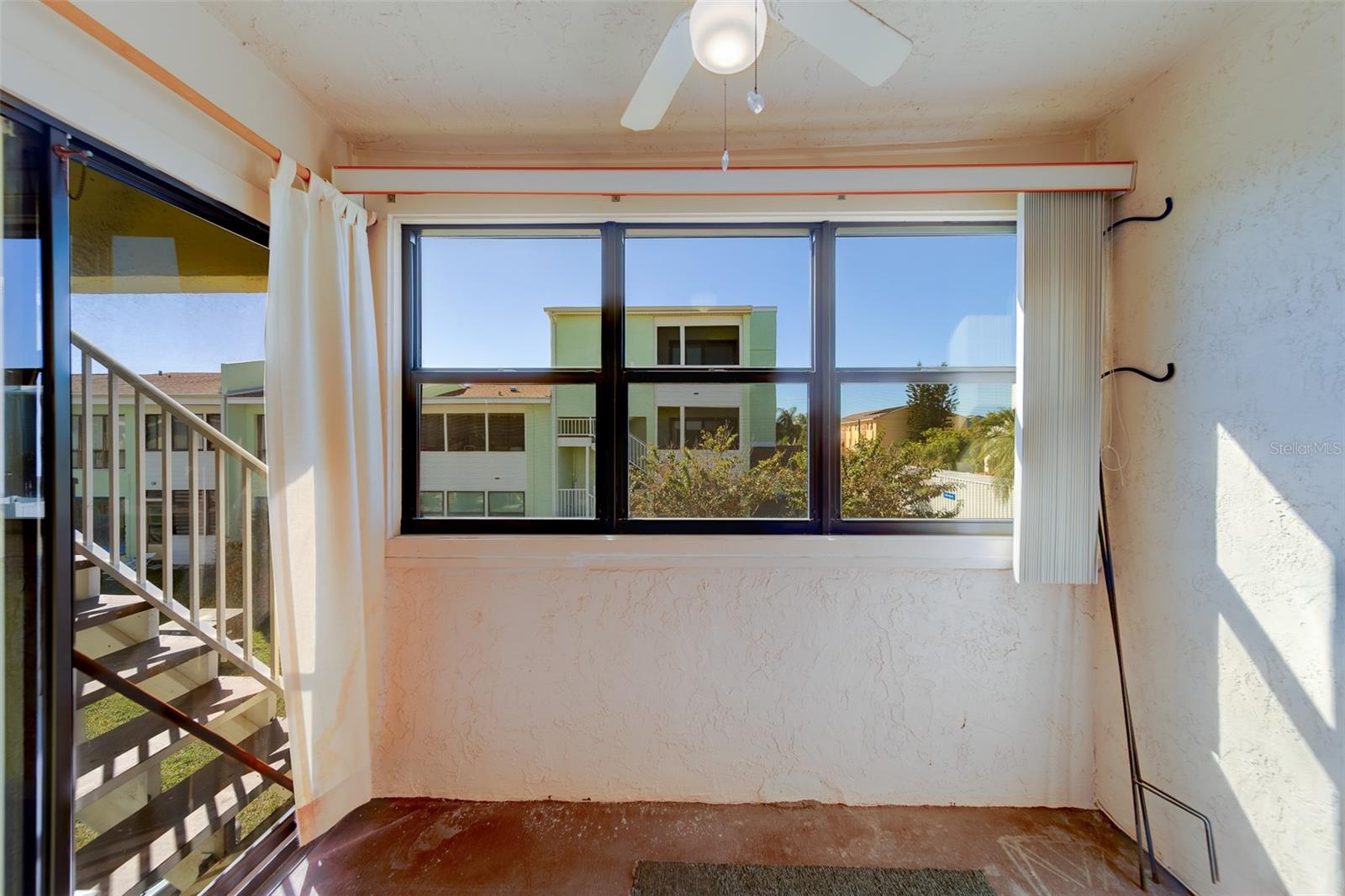 Image 27 of 68 For 1 Windrush Boulevard 28