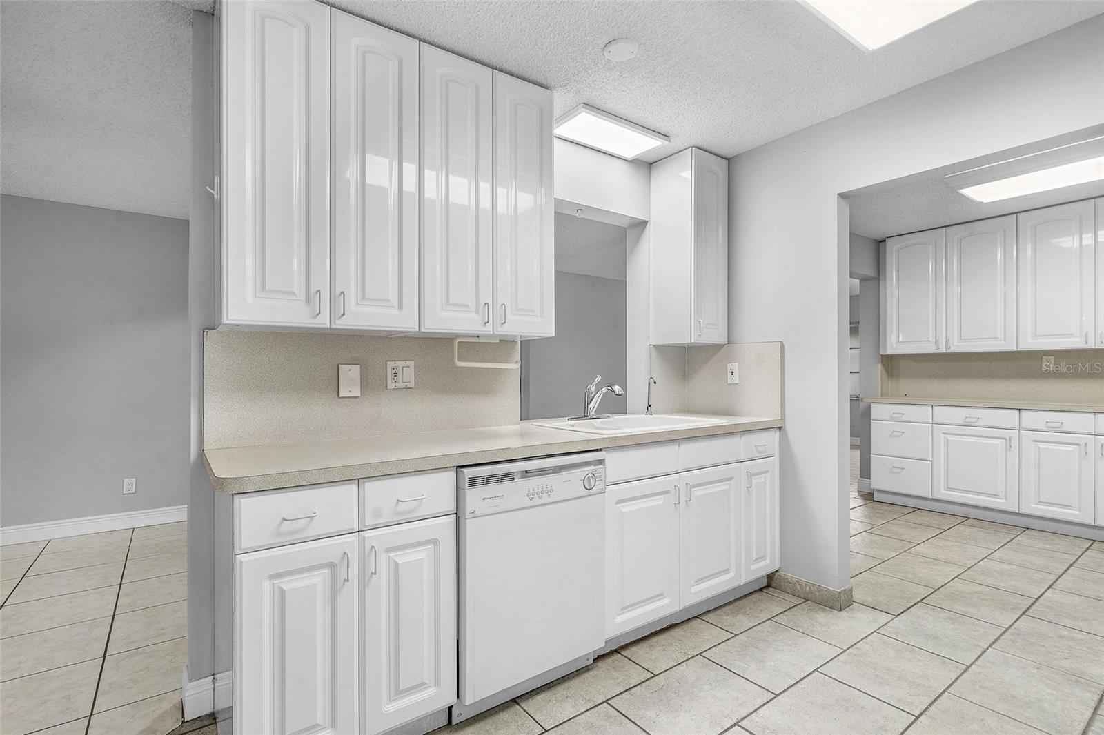 Image 17 of 58 For 1650 82nd Terrace