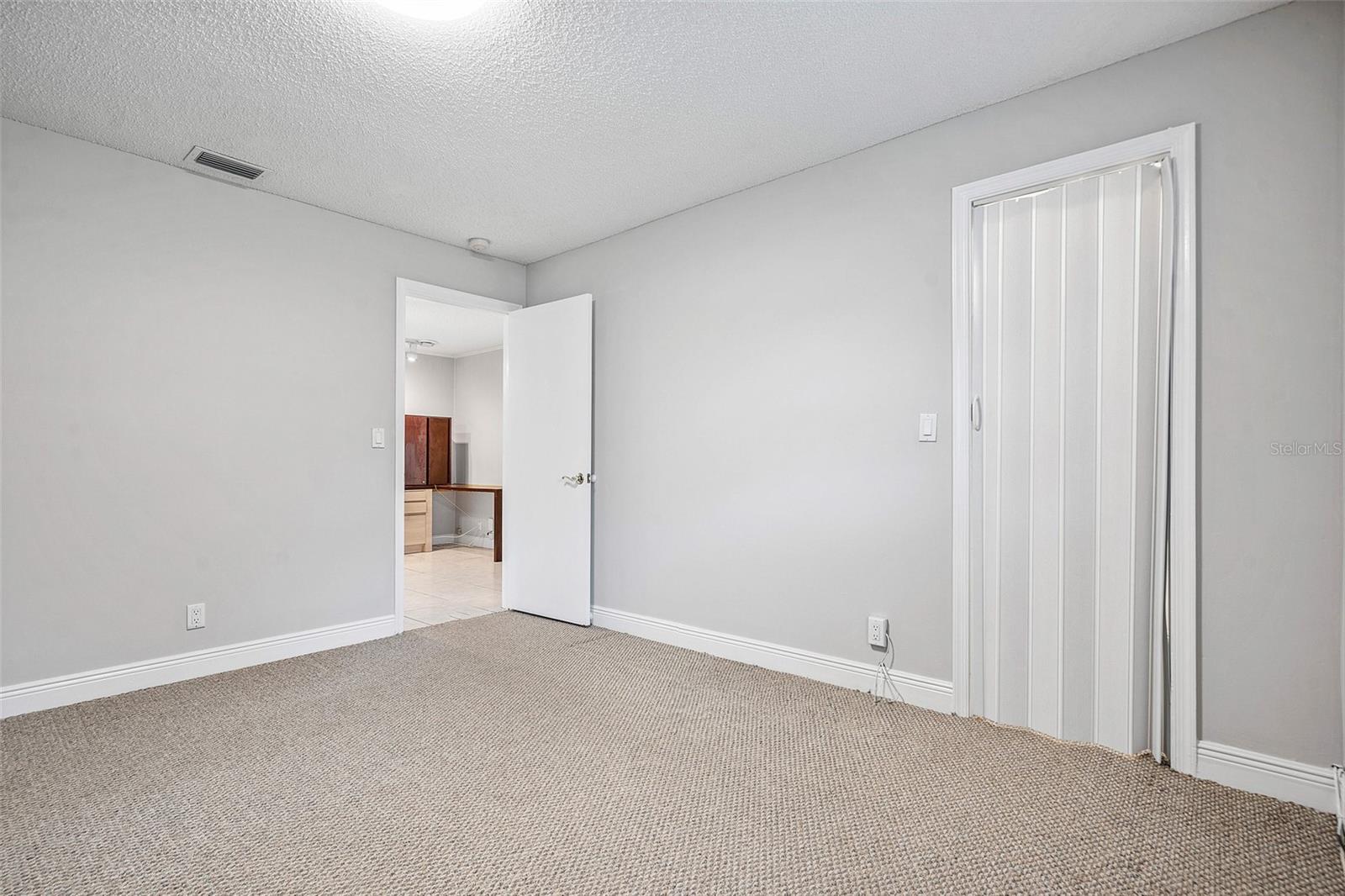 Image 27 of 58 For 1650 82nd Terrace