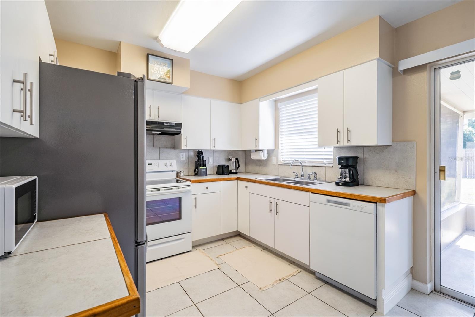 Image 12 of 31 For 1649 Gladys Street