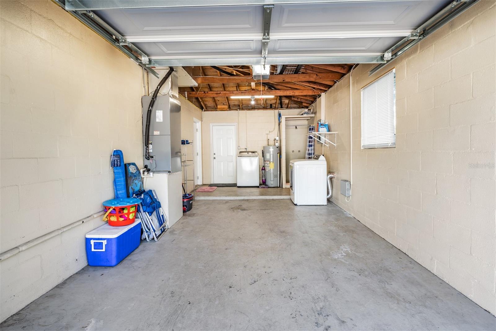 Image 24 of 31 For 1649 Gladys Street