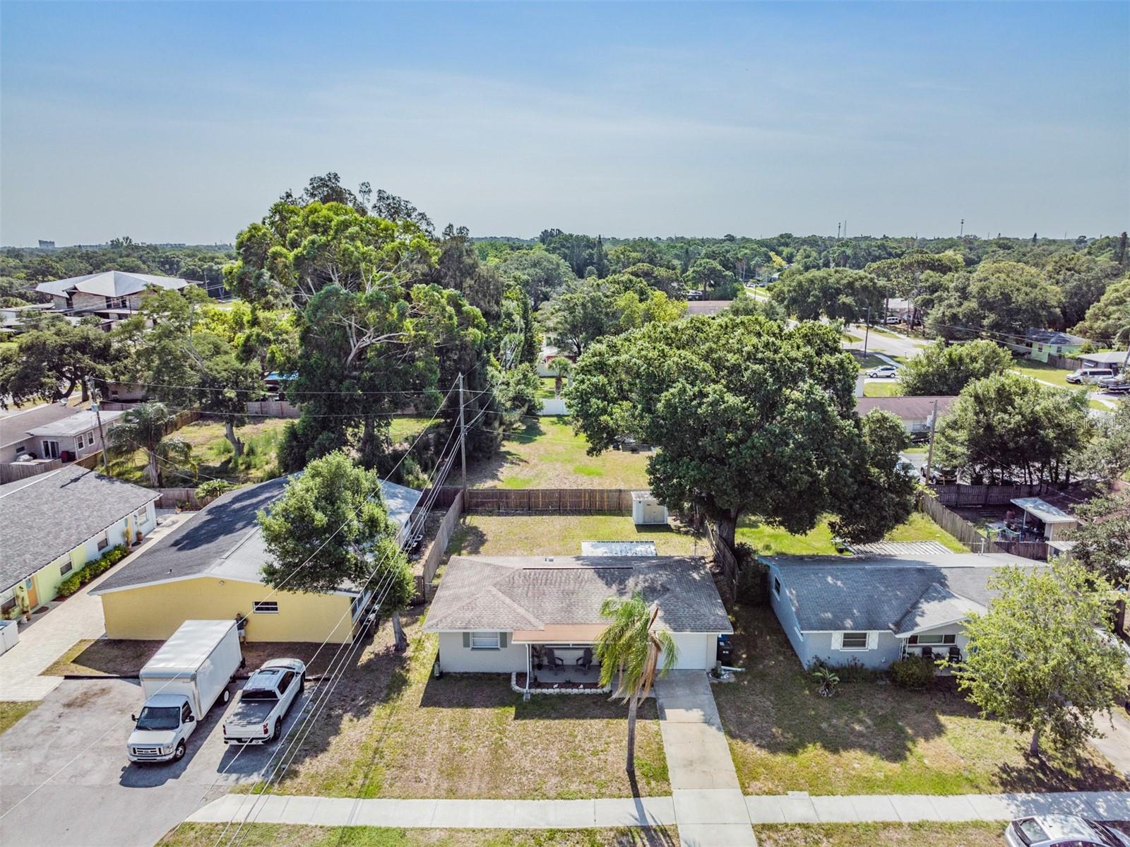 Image 29 of 31 For 1649 Gladys Street