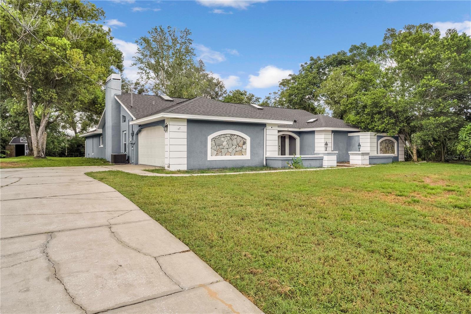 Image 11 of 52 For 15059 Woodbury Road