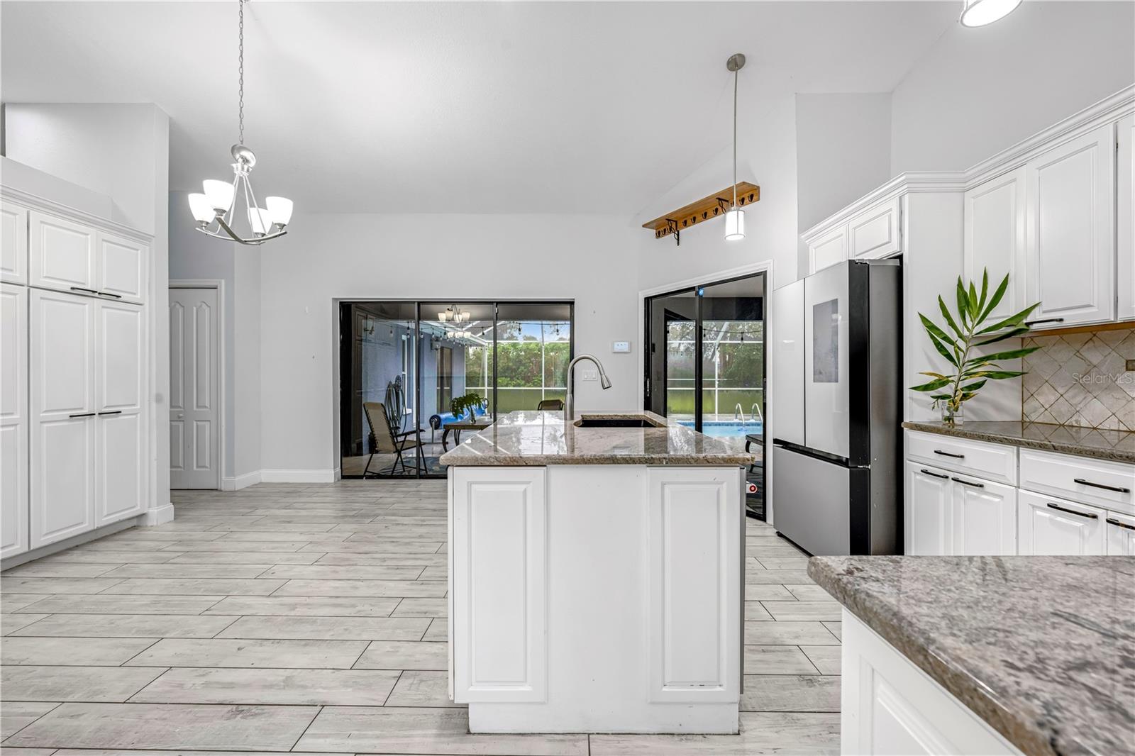 Image 18 of 52 For 15059 Woodbury Road