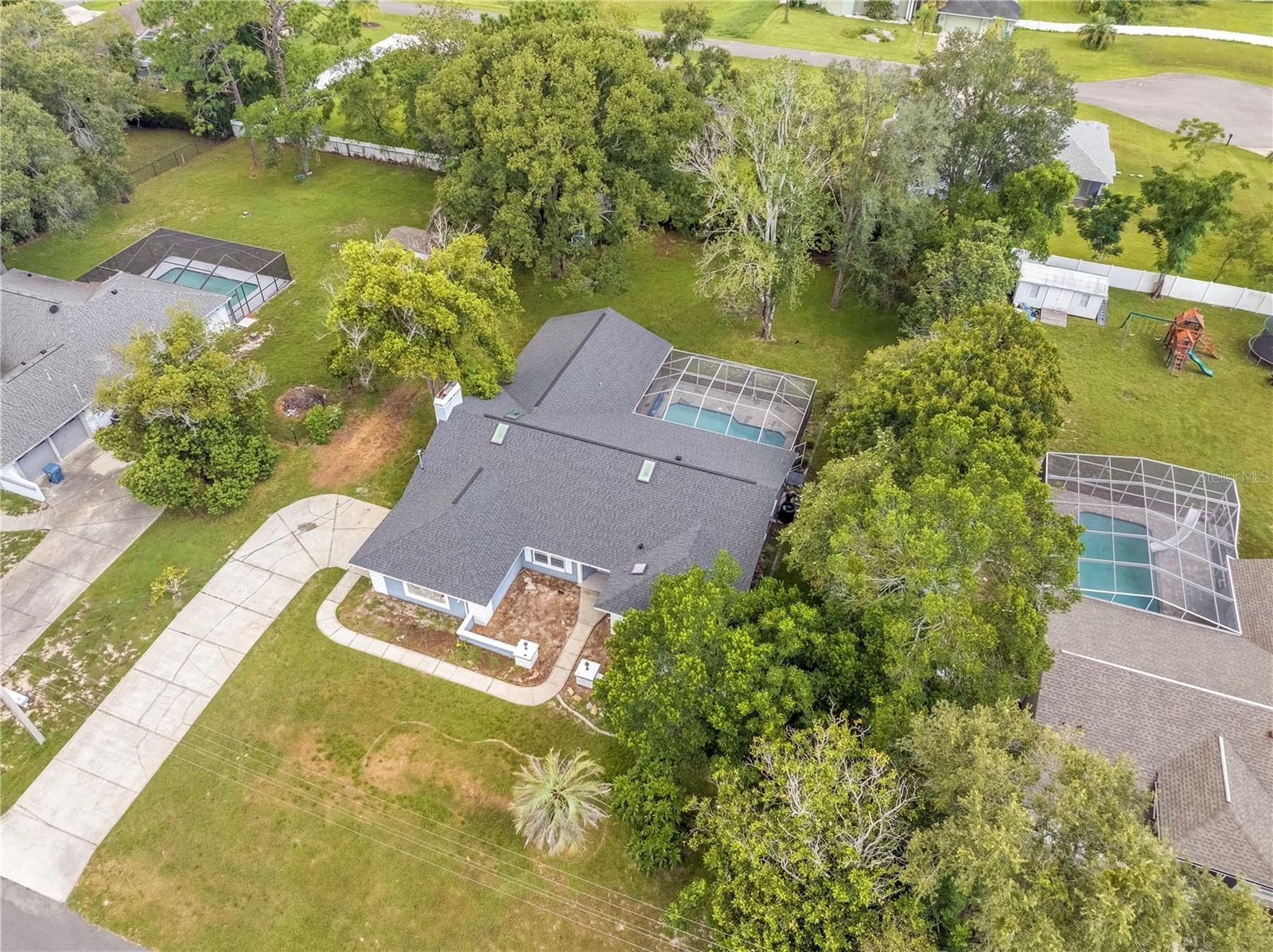 Image 4 of 52 For 15059 Woodbury Road