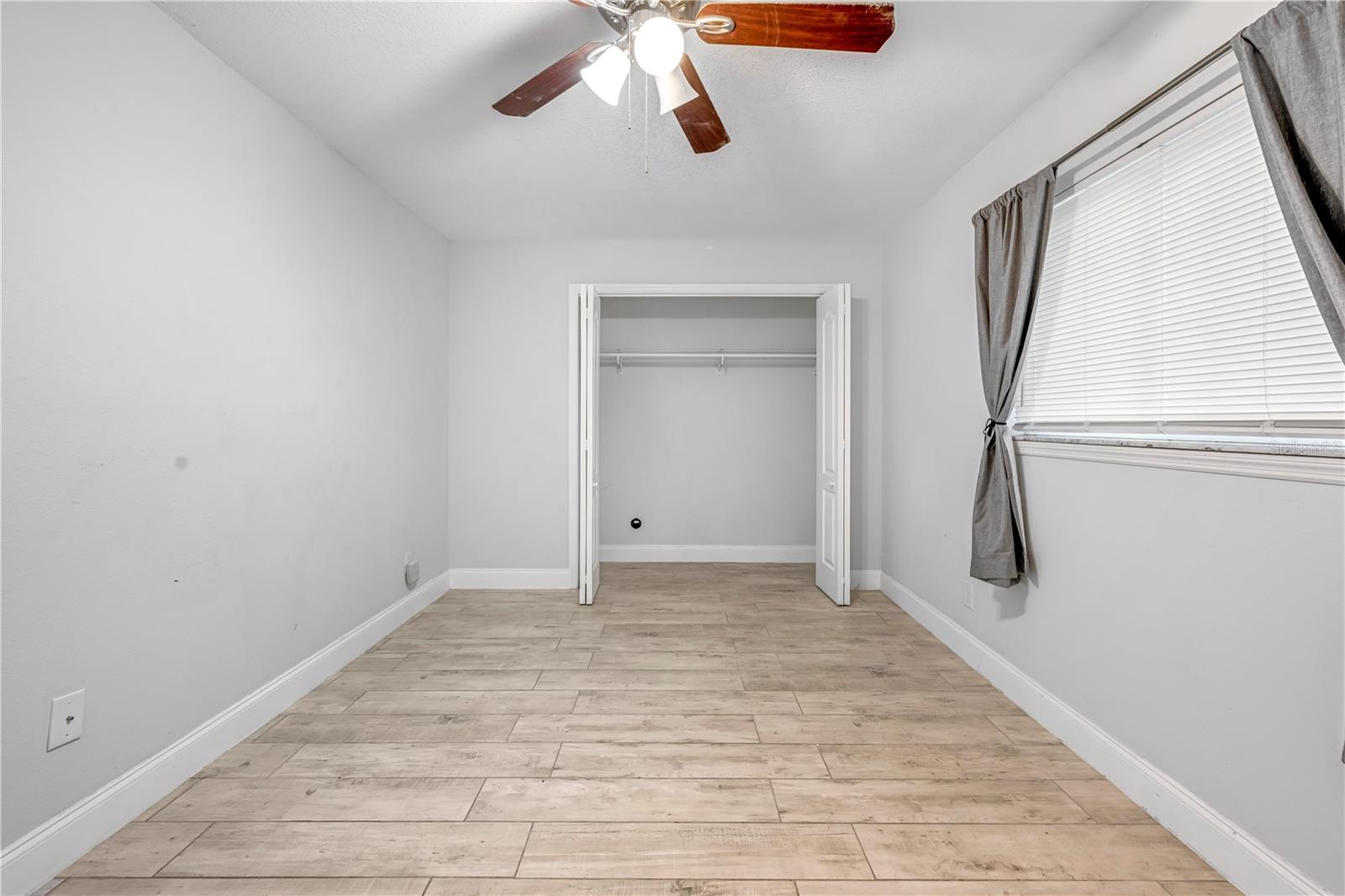 Image 40 of 52 For 15059 Woodbury Road