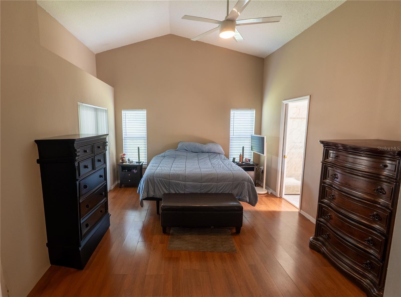 Image 10 of 25 For 14734 Lady Victoria Boulevard