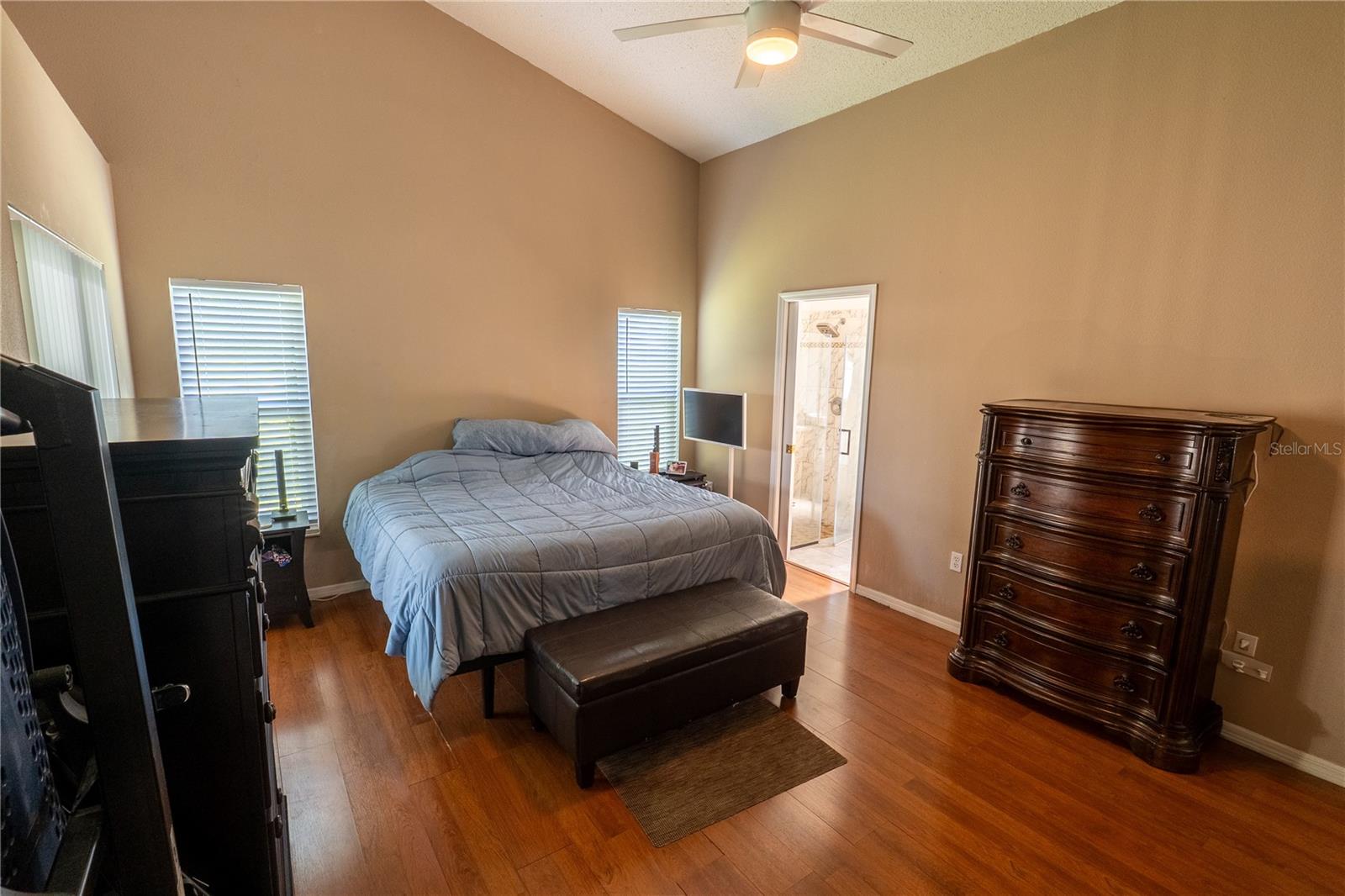 Image 11 of 25 For 14734 Lady Victoria Boulevard