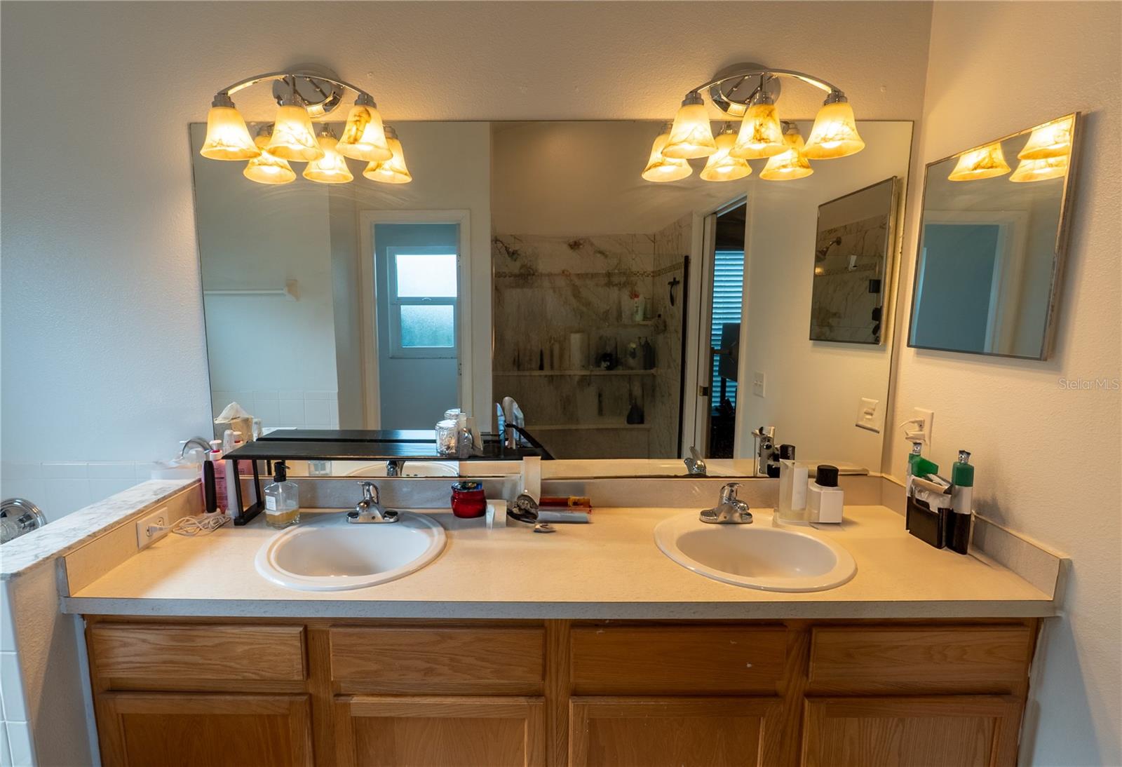 Image 19 of 25 For 14734 Lady Victoria Boulevard
