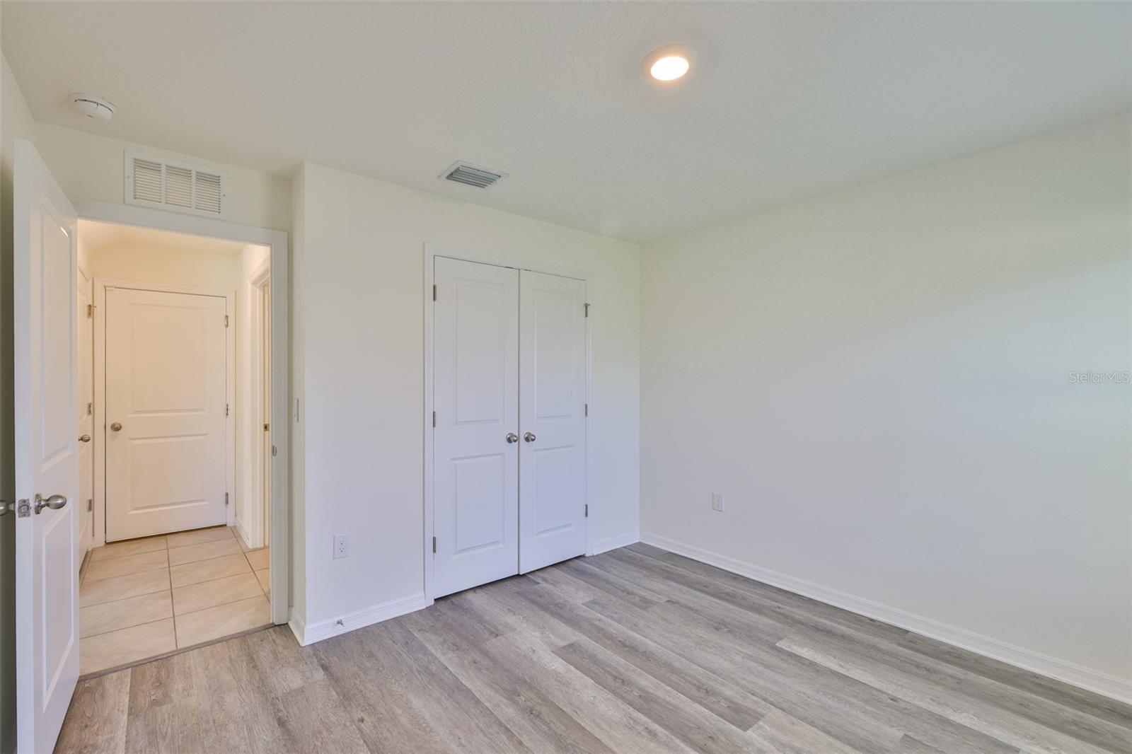 Image 17 of 42 For 12159 Kingsley Trail