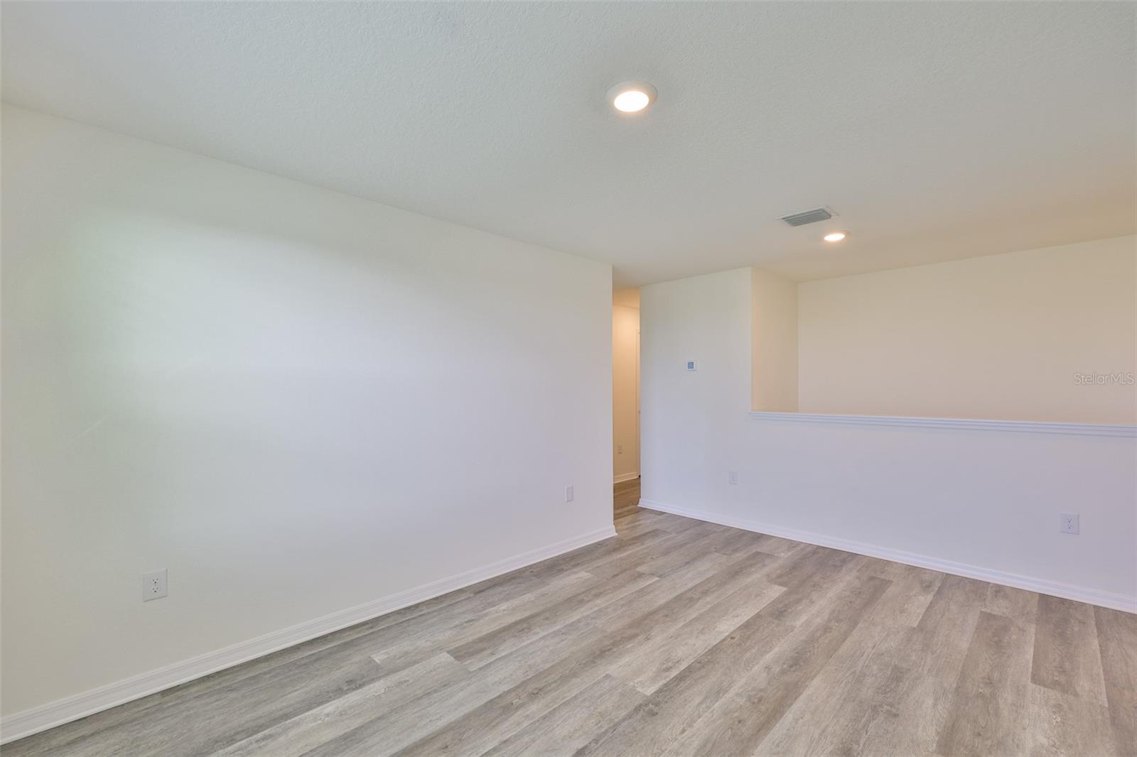 Image 21 of 42 For 12159 Kingsley Trail