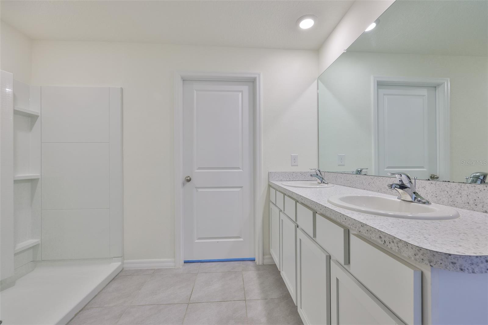 Image 24 of 42 For 12159 Kingsley Trail