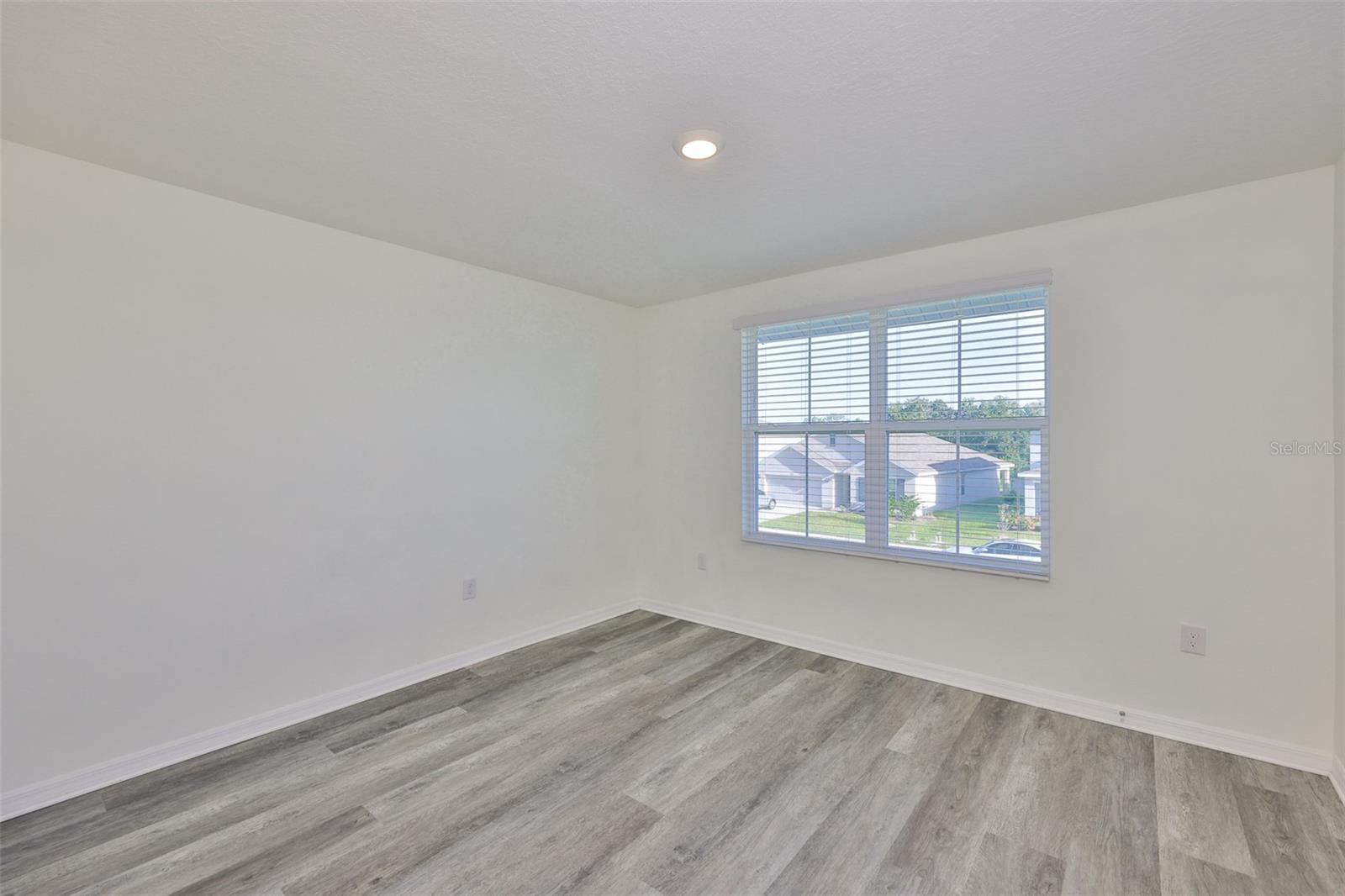 Image 26 of 42 For 12159 Kingsley Trail