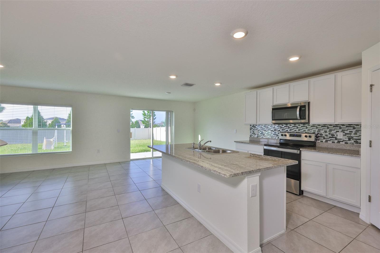 Image 8 of 42 For 12159 Kingsley Trail