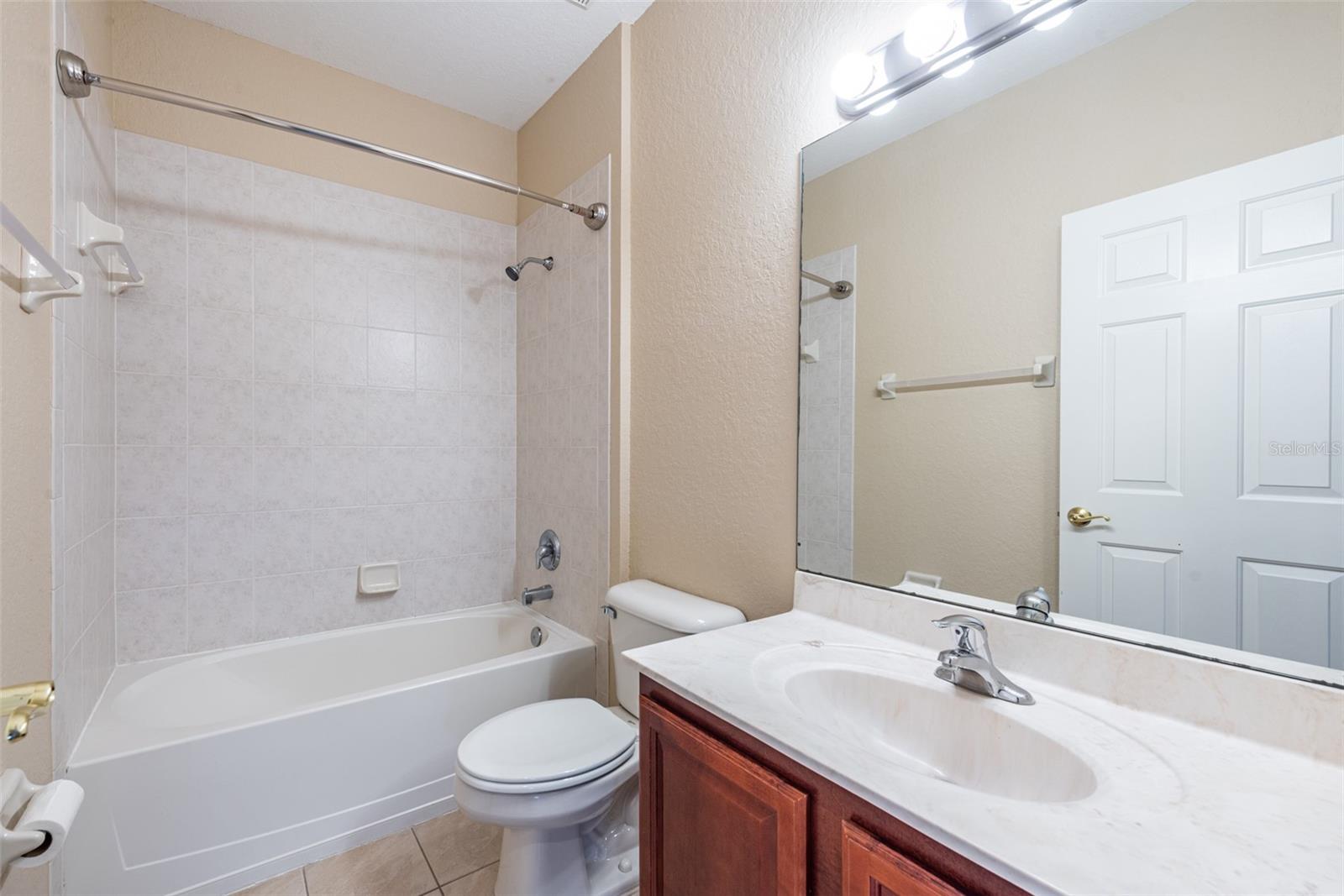 Image 13 of 21 For 1427 Summergate Drive