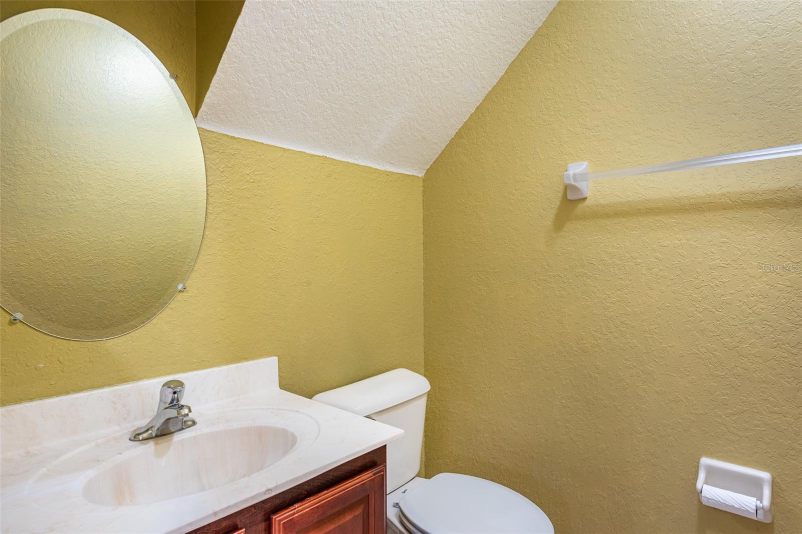 Image 16 of 21 For 1427 Summergate Drive