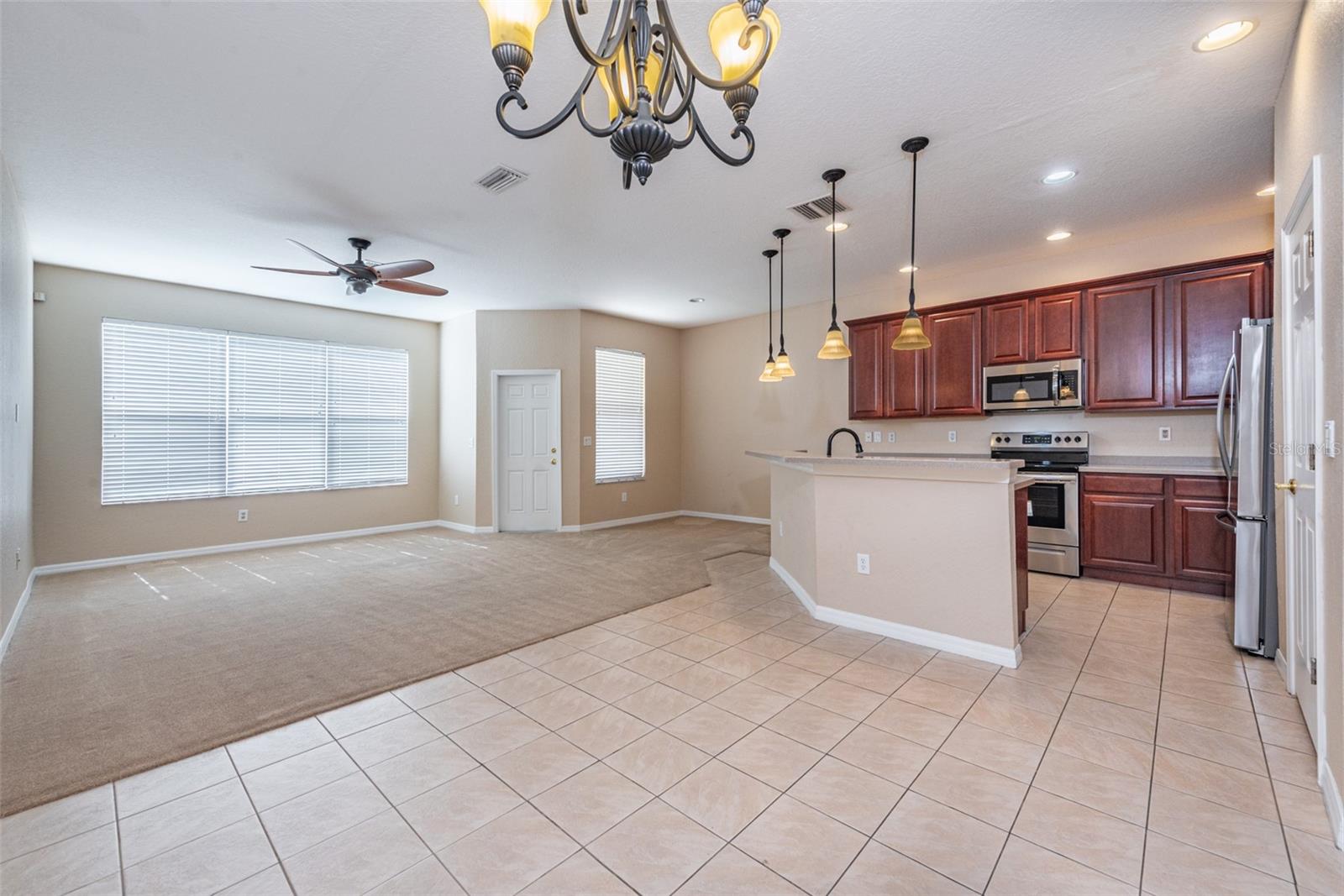 Image 3 of 21 For 1427 Summergate Drive