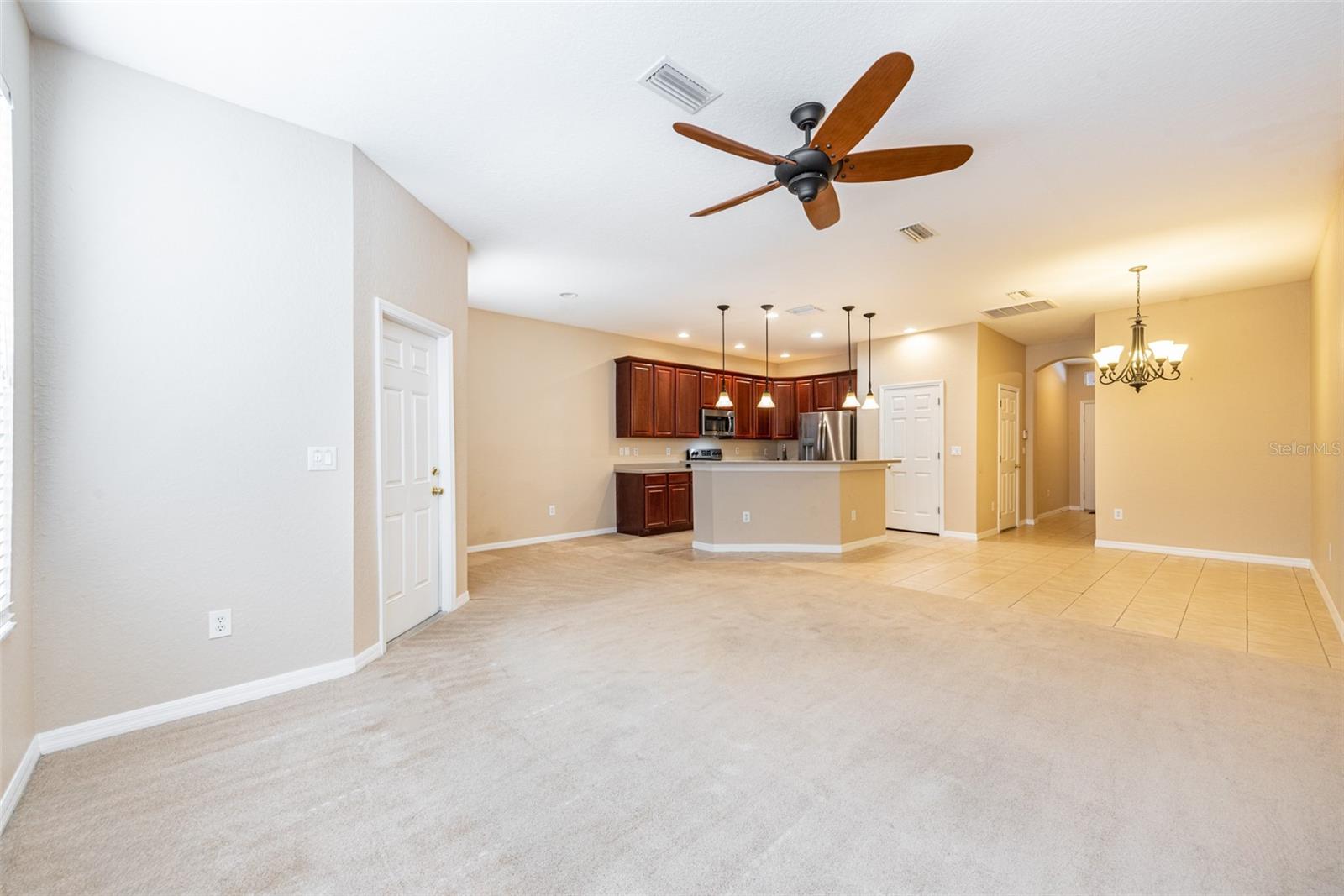 Image 8 of 21 For 1427 Summergate Drive