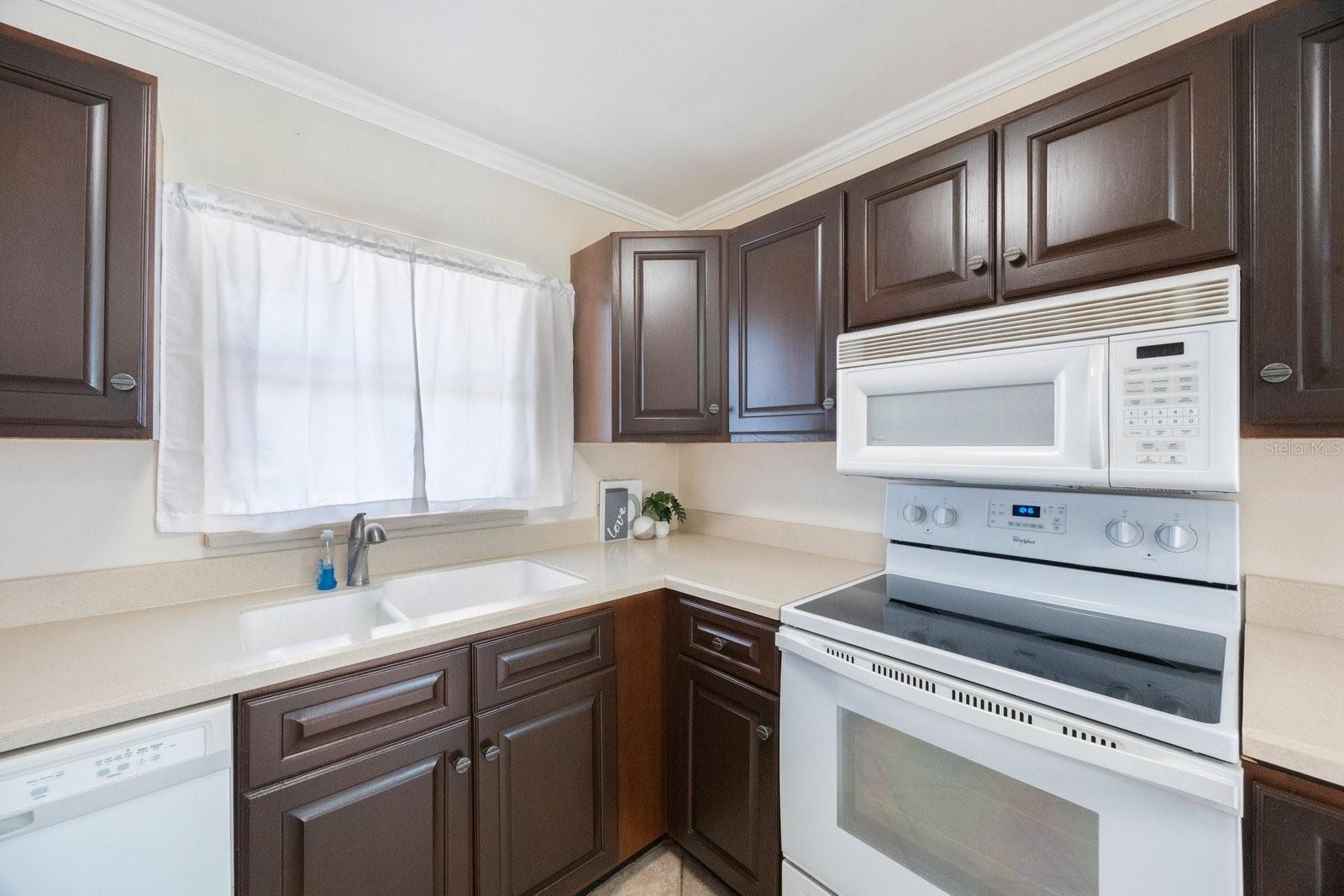 Image 13 of 33 For 722 86th Avenue N