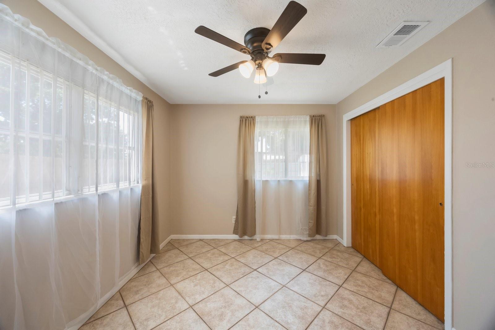 Image 18 of 33 For 722 86th Avenue N