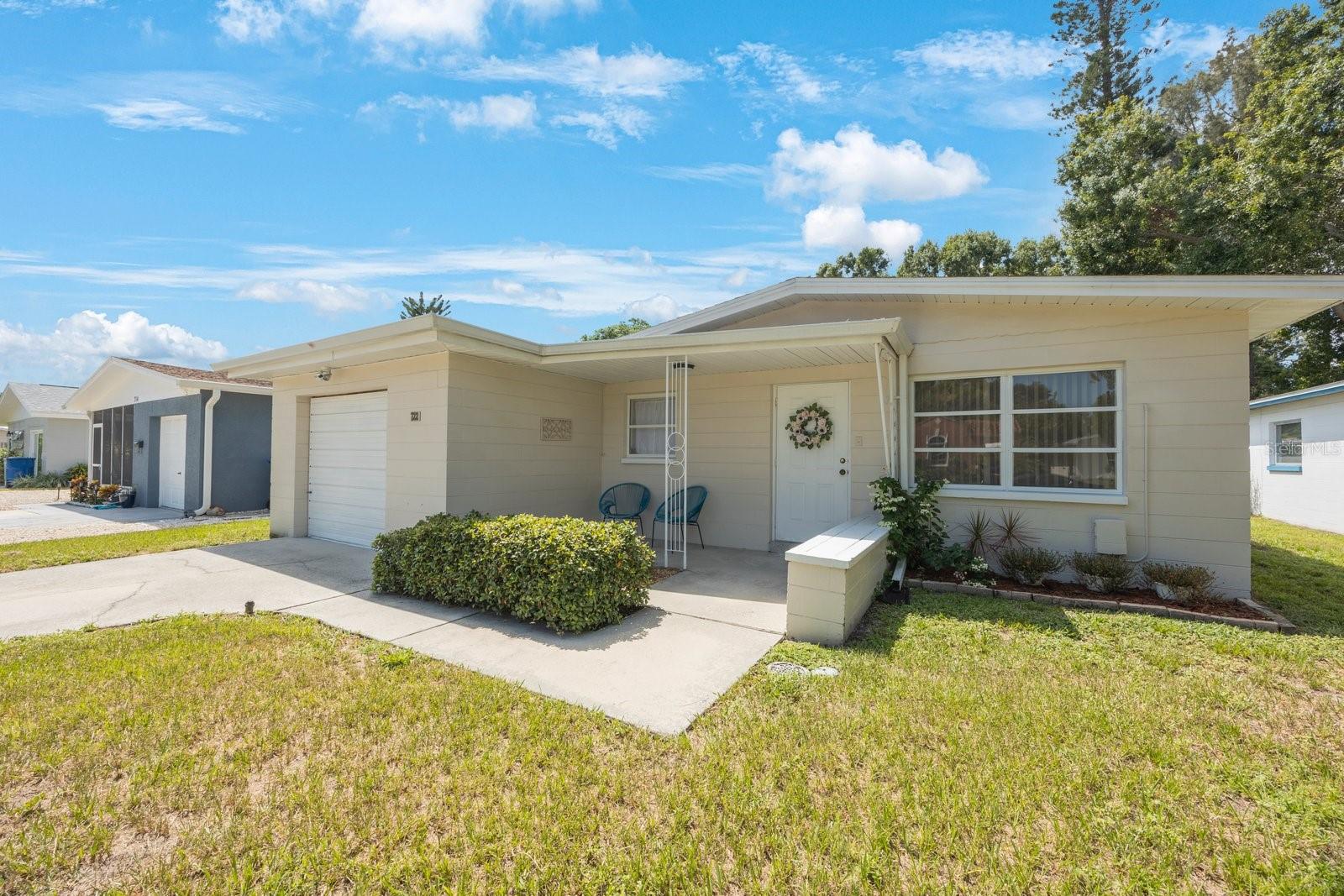 Image 2 of 33 For 722 86th Avenue N