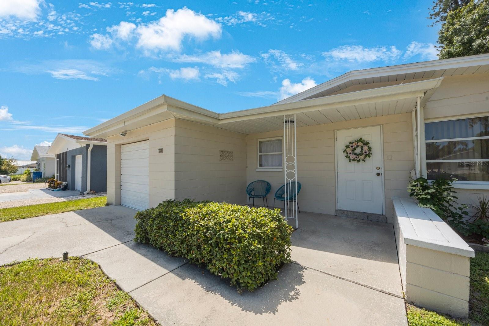 Image 3 of 33 For 722 86th Avenue N