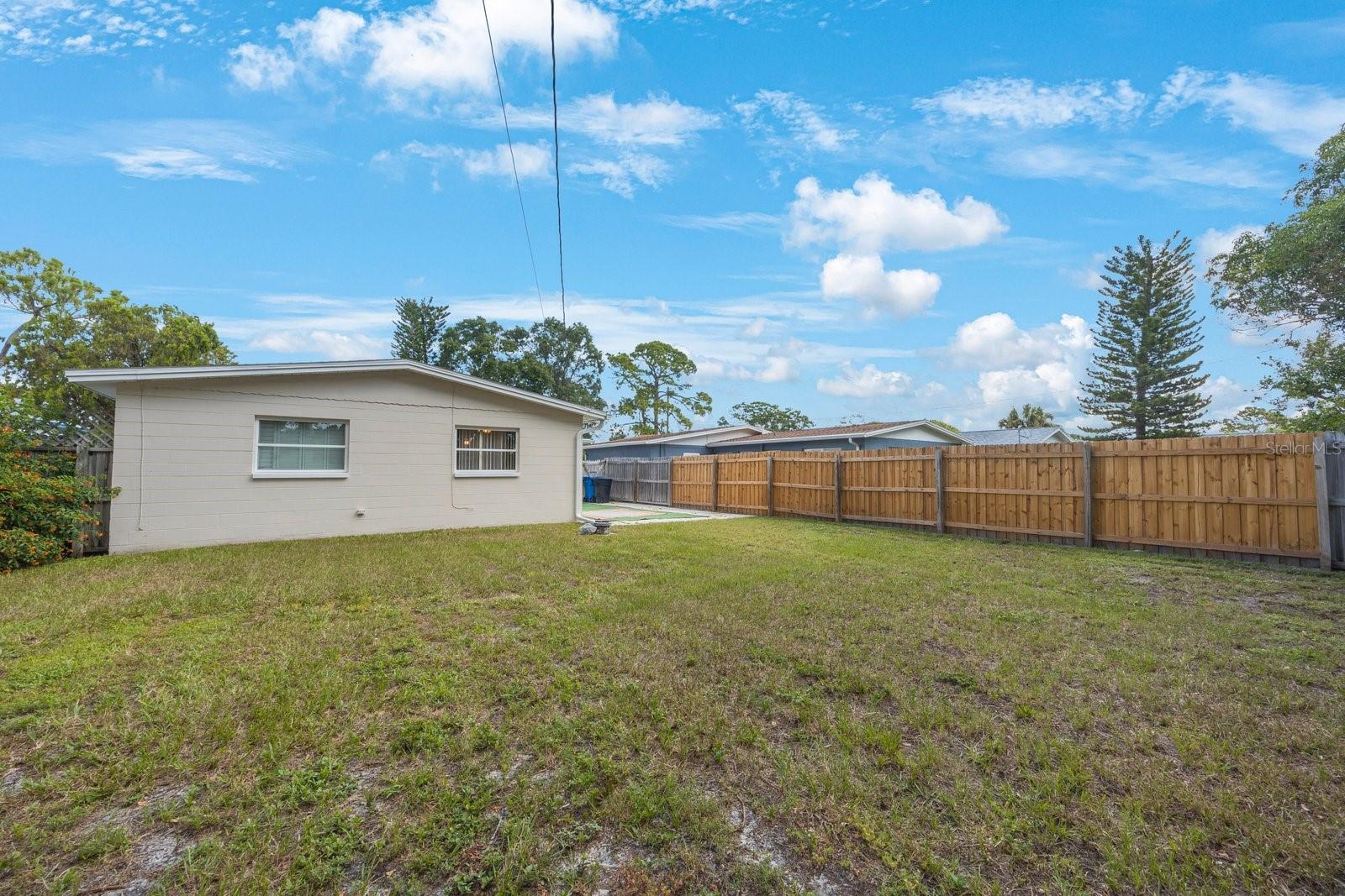Image 32 of 33 For 722 86th Avenue N