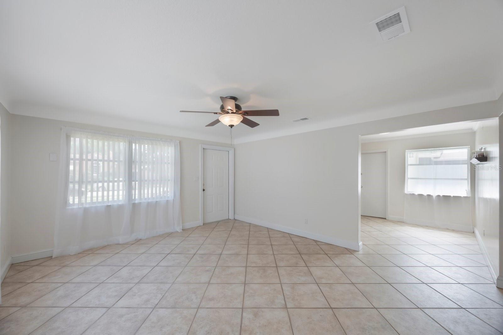 Image 5 of 33 For 722 86th Avenue N