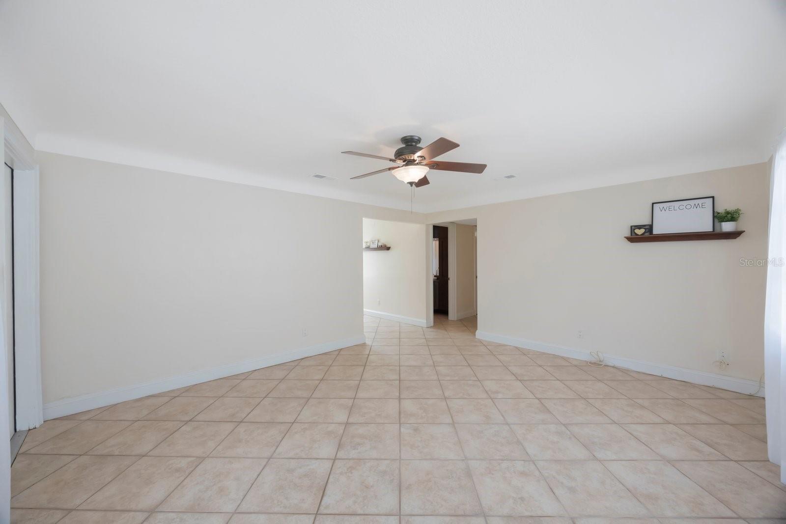 Image 6 of 33 For 722 86th Avenue N